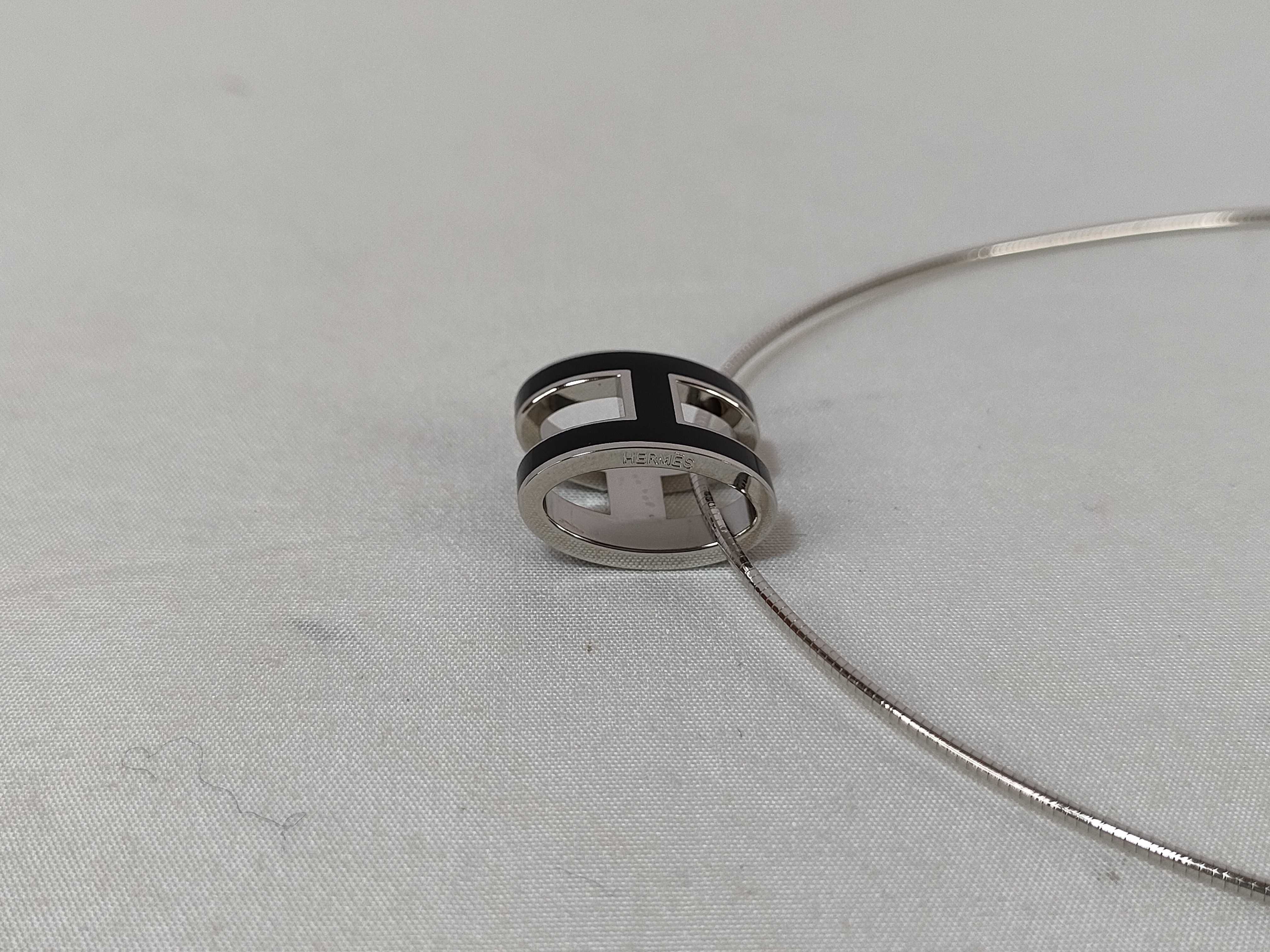 Pop H Necklace — view 3