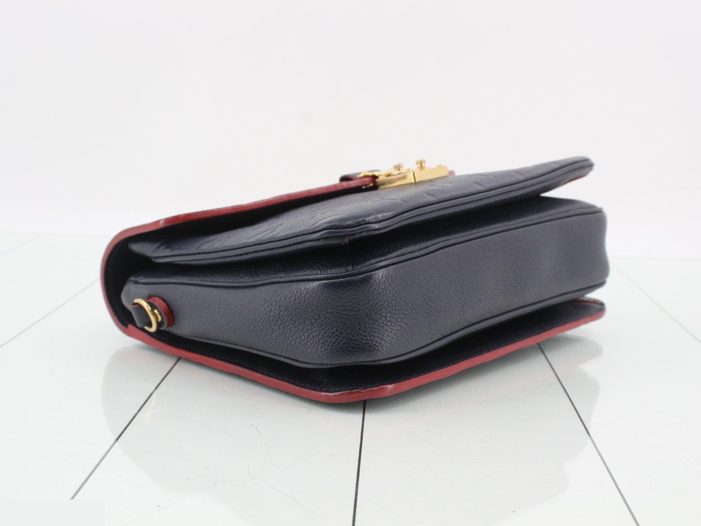 Pochette Metis MM Marine Rouge 2-Way Handbag — view 5