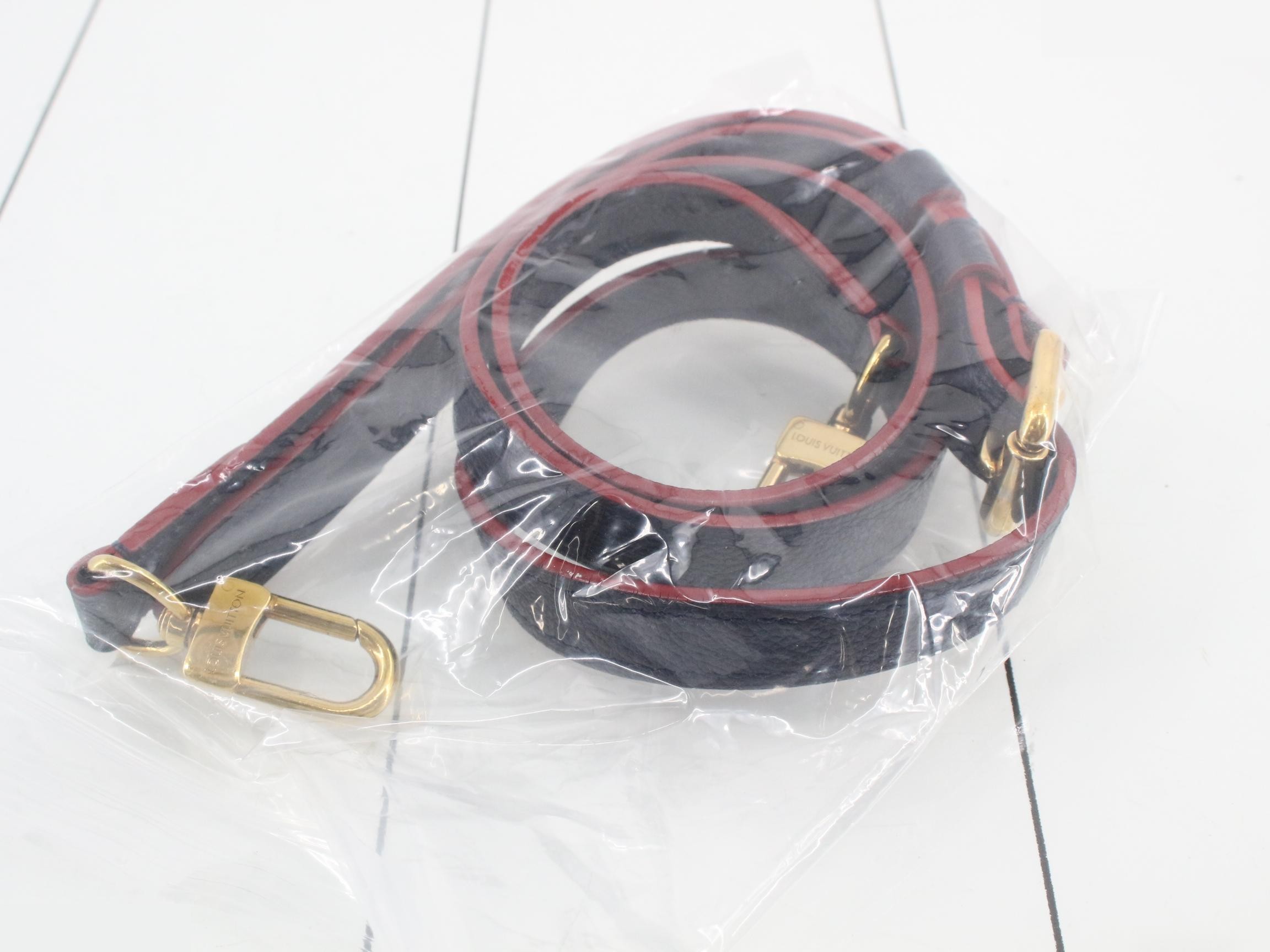 Pochette Metis MM Marine Rouge 2-Way Handbag — view 7