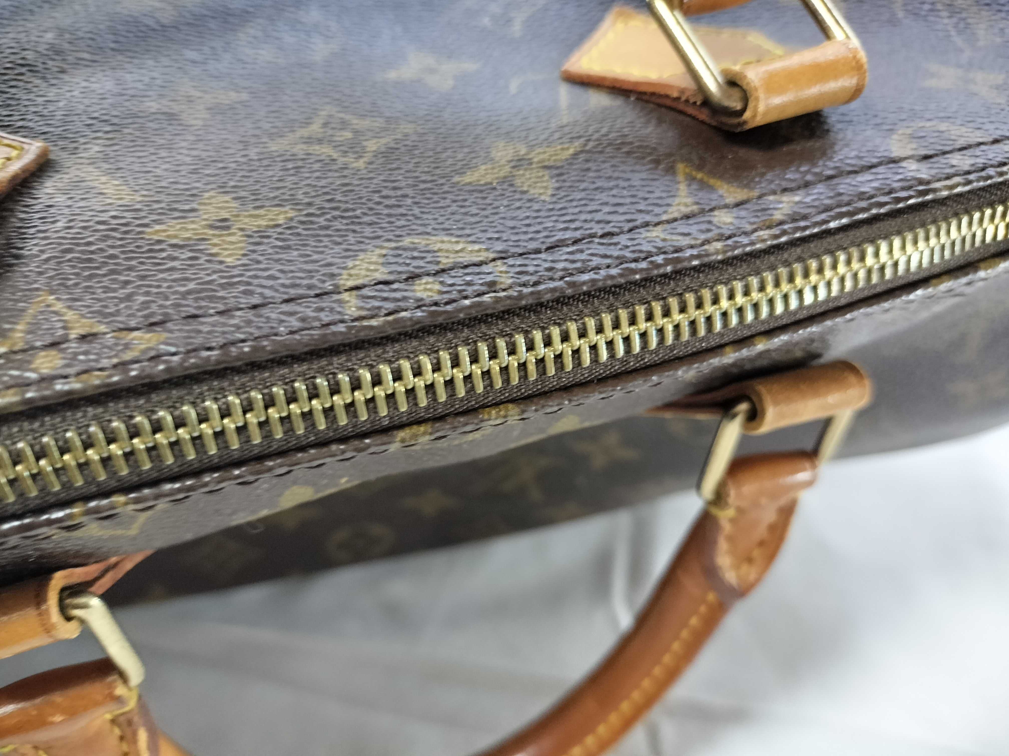 Monogram M41107 Speedy 35 Handbag (Note: Zipper top is torn) Shoulder bag — view 6