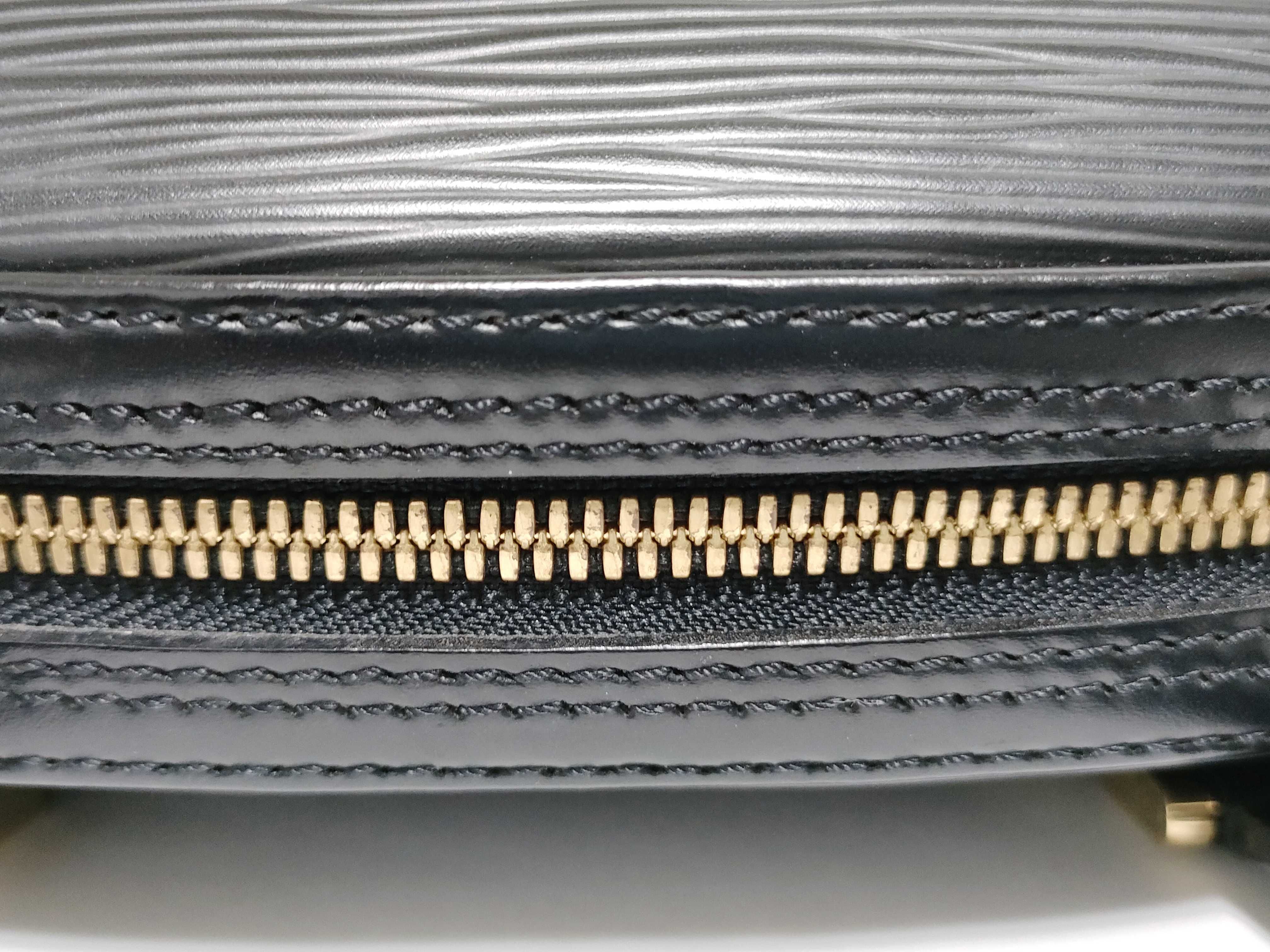 Epi Black Leather Epi Jasmine Handbag — view 6