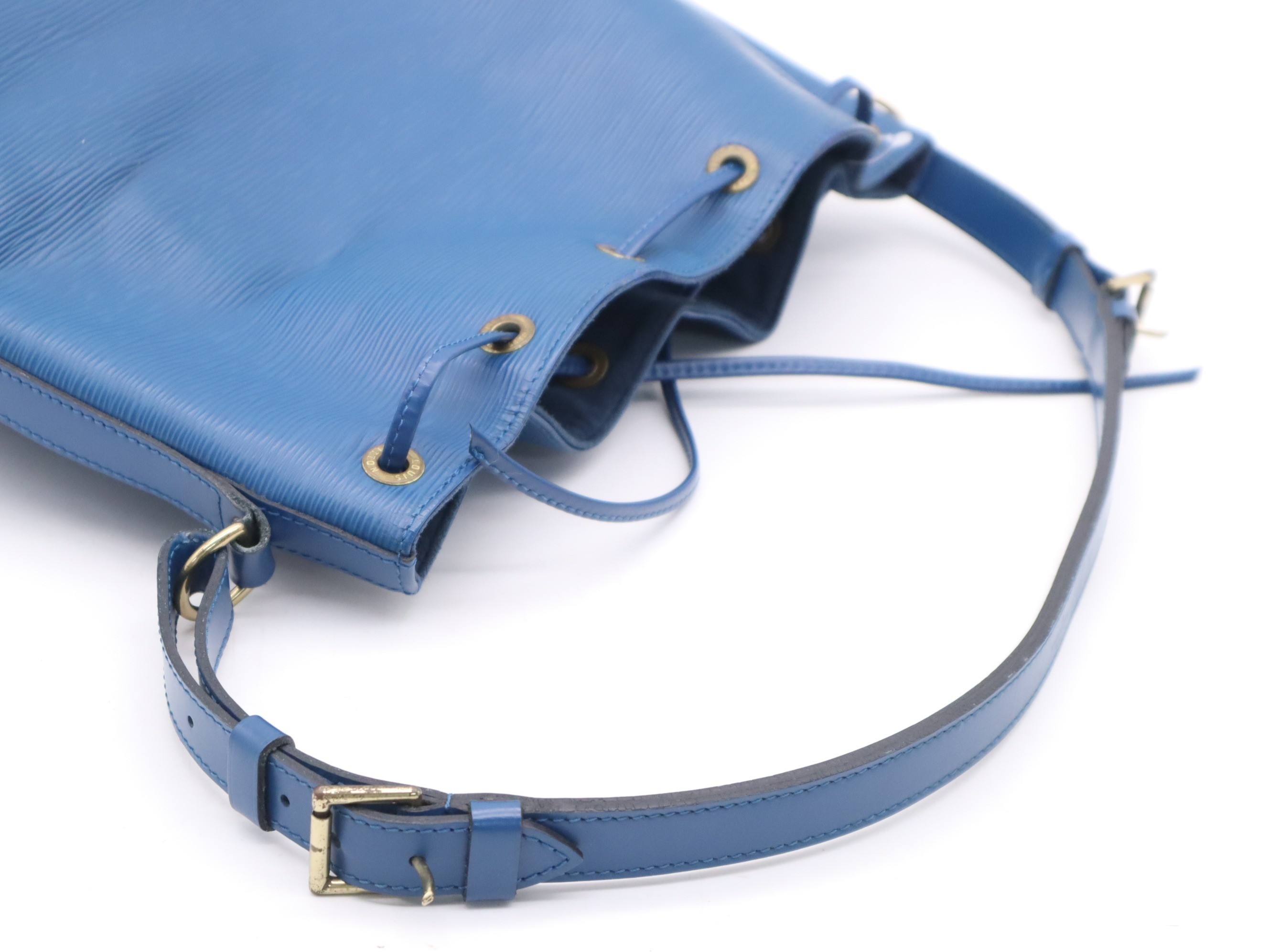 Noé Toledo Blue — view 6