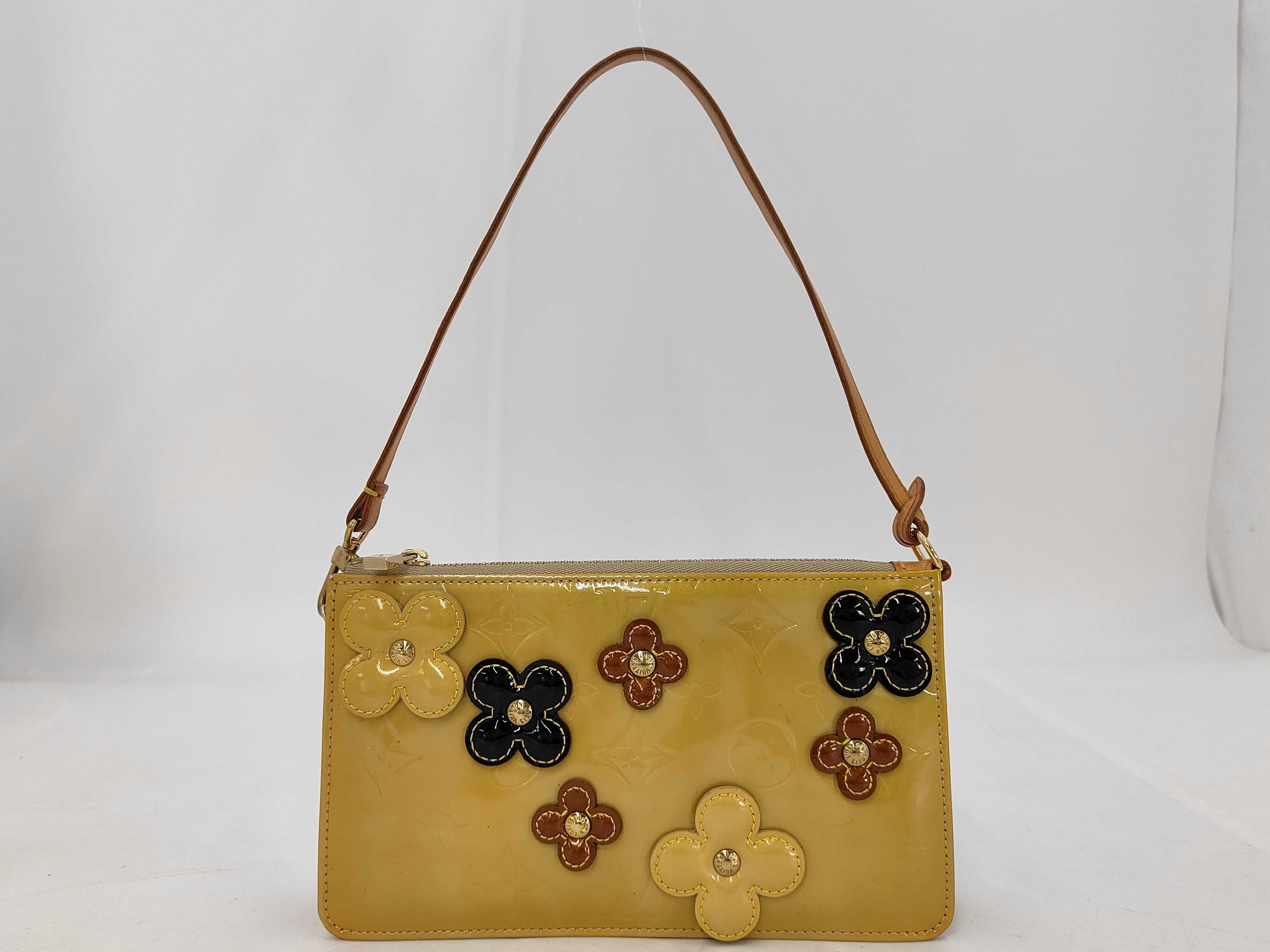 M92246 Vernis Flower Lexington Pouch