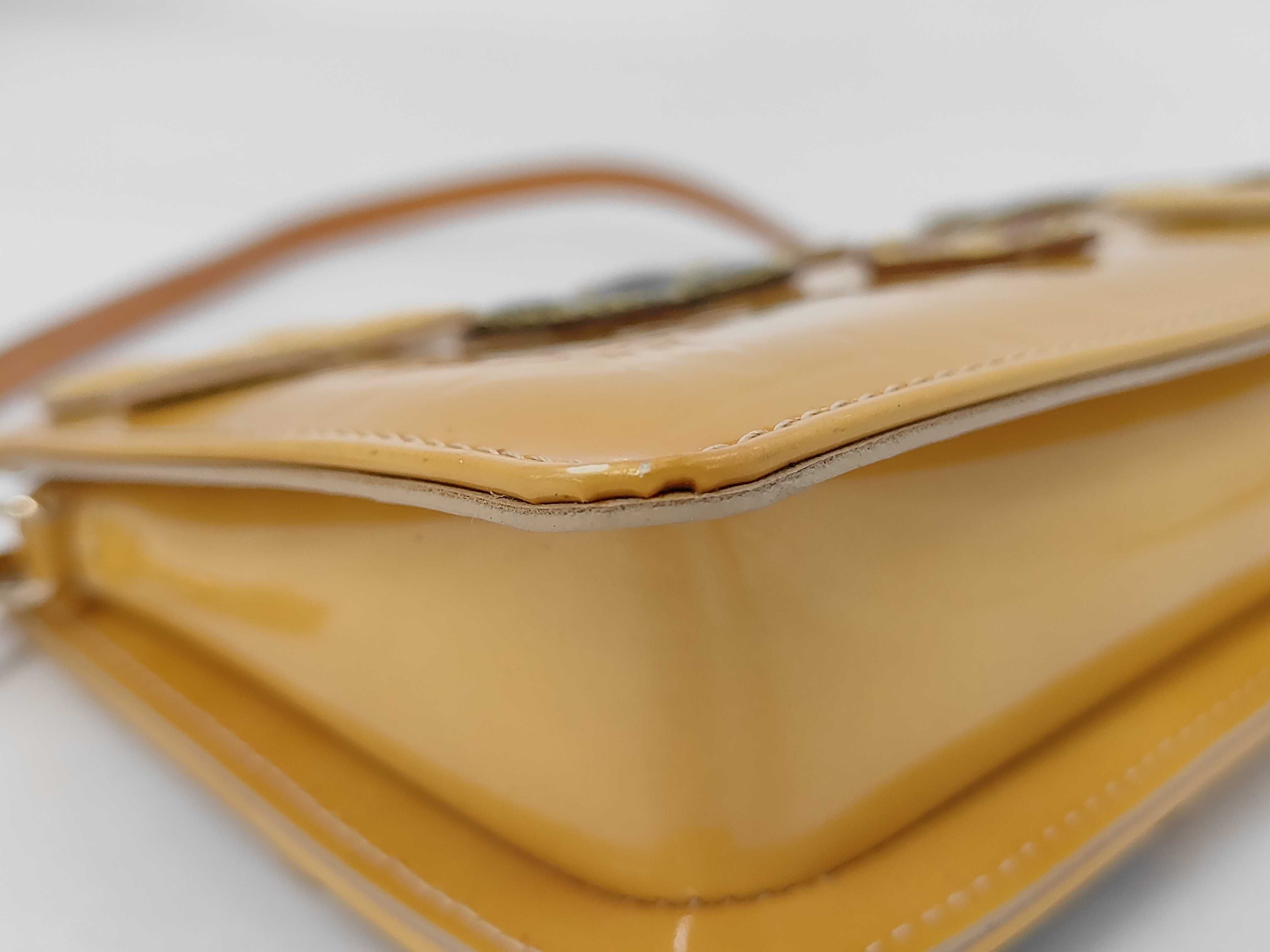 M92246 Vernis Flower Lexington Pouch — view 7