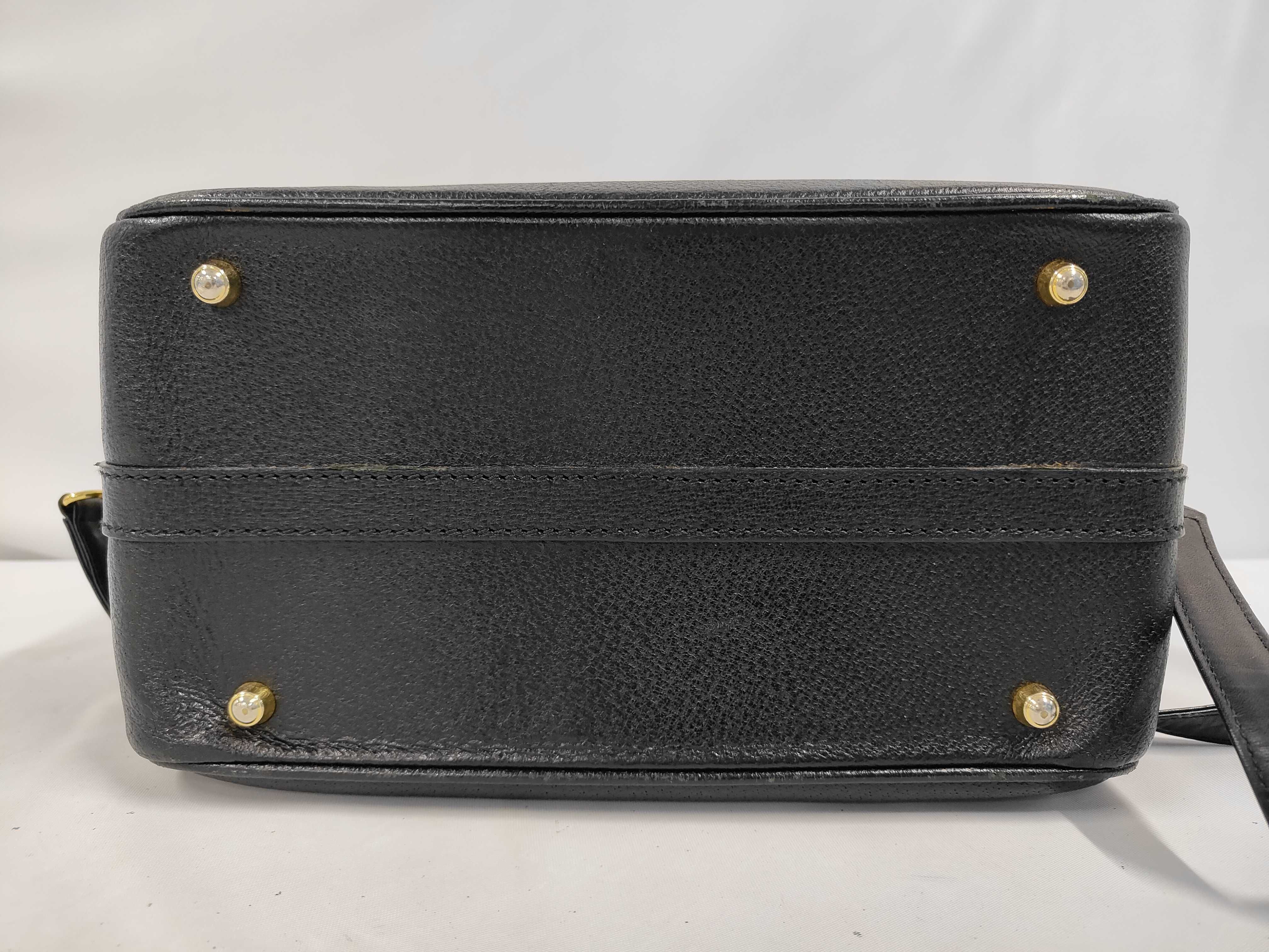 013-122-2491 Leather Bamboo Handbag, Black, Gold Hardware, with Shoulder Strap, Mirror, and Dust Bag. — view 3