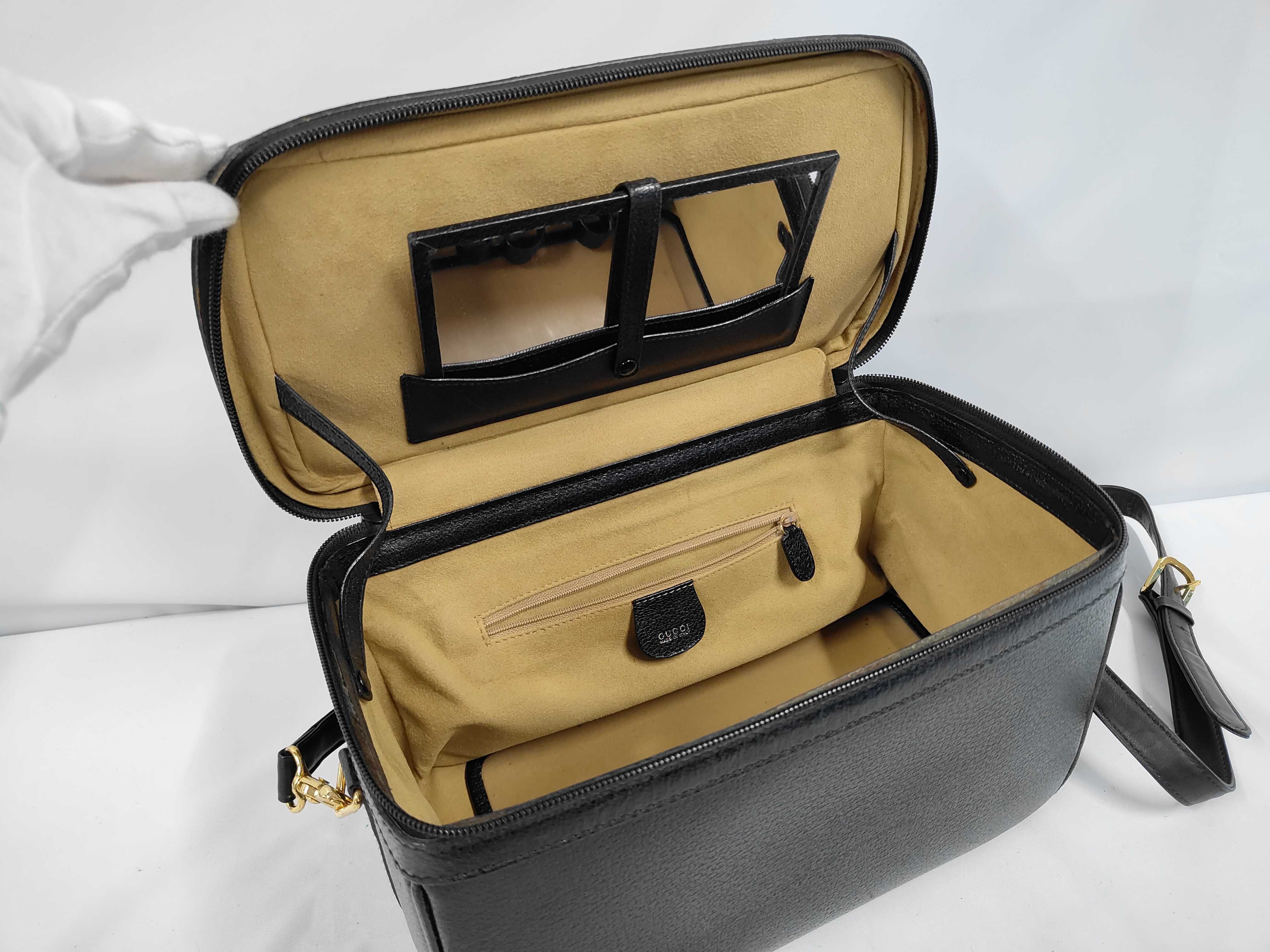 013-122-2491 Leather Bamboo Handbag, Black, Gold Hardware, with Shoulder Strap, Mirror, and Dust Bag. — view 7