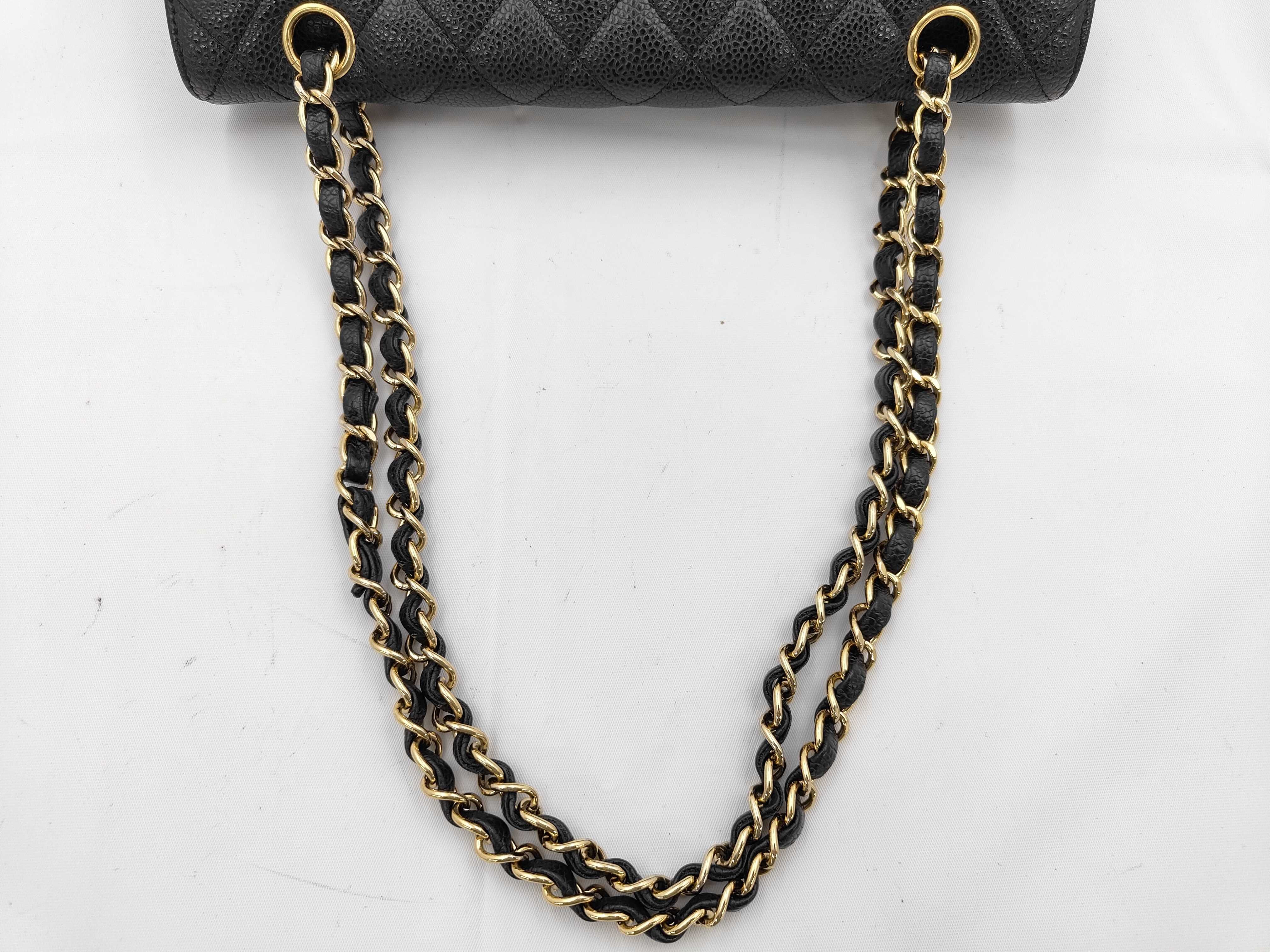 Matelassé 25 Chain Shoulder Bag, Double Flap, Caviar Leather, Black Shoulder Bag — view 3