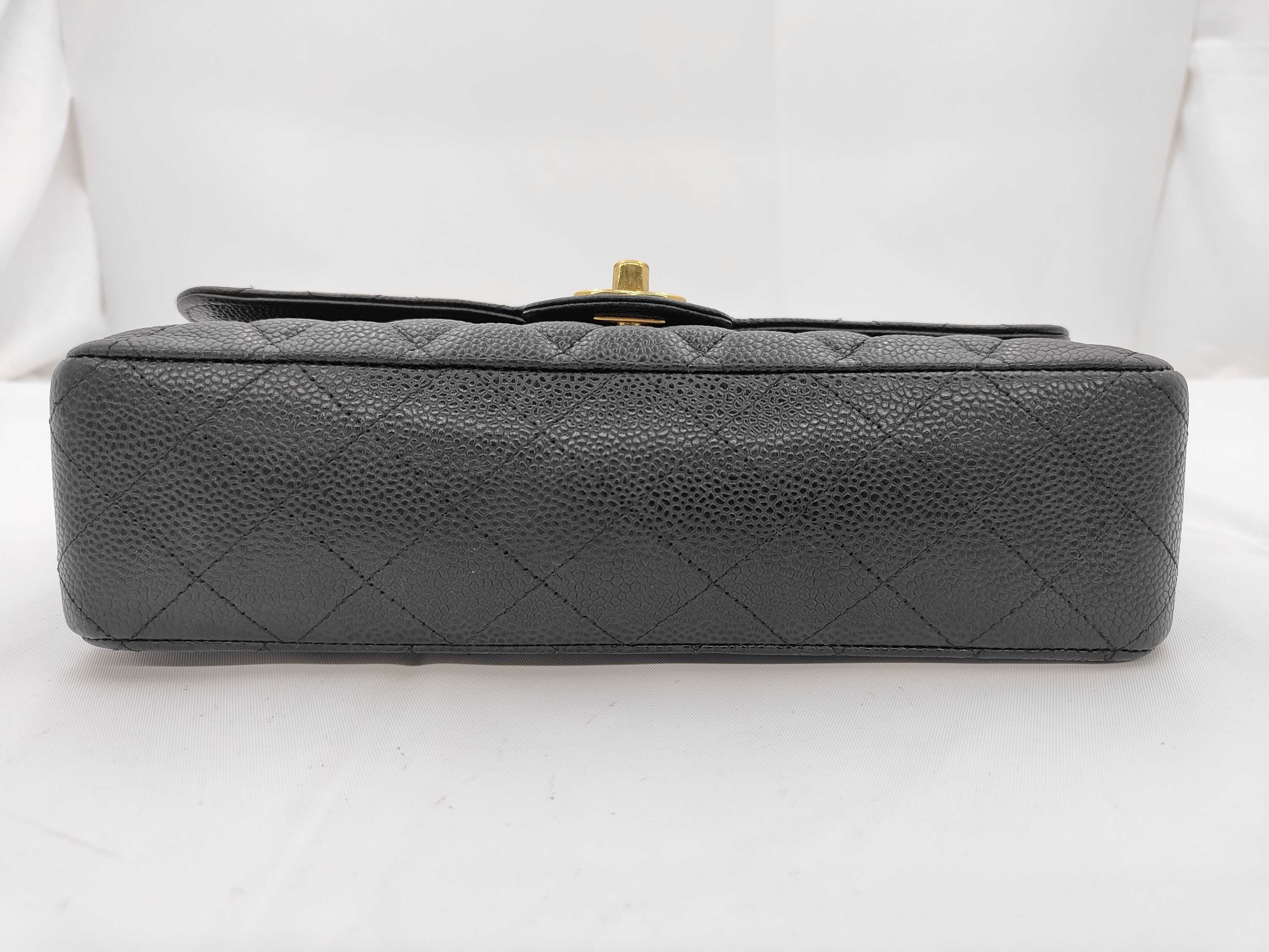Matelassé 25 Chain Shoulder Bag, Double Flap, Caviar Leather, Black Shoulder Bag — view 5