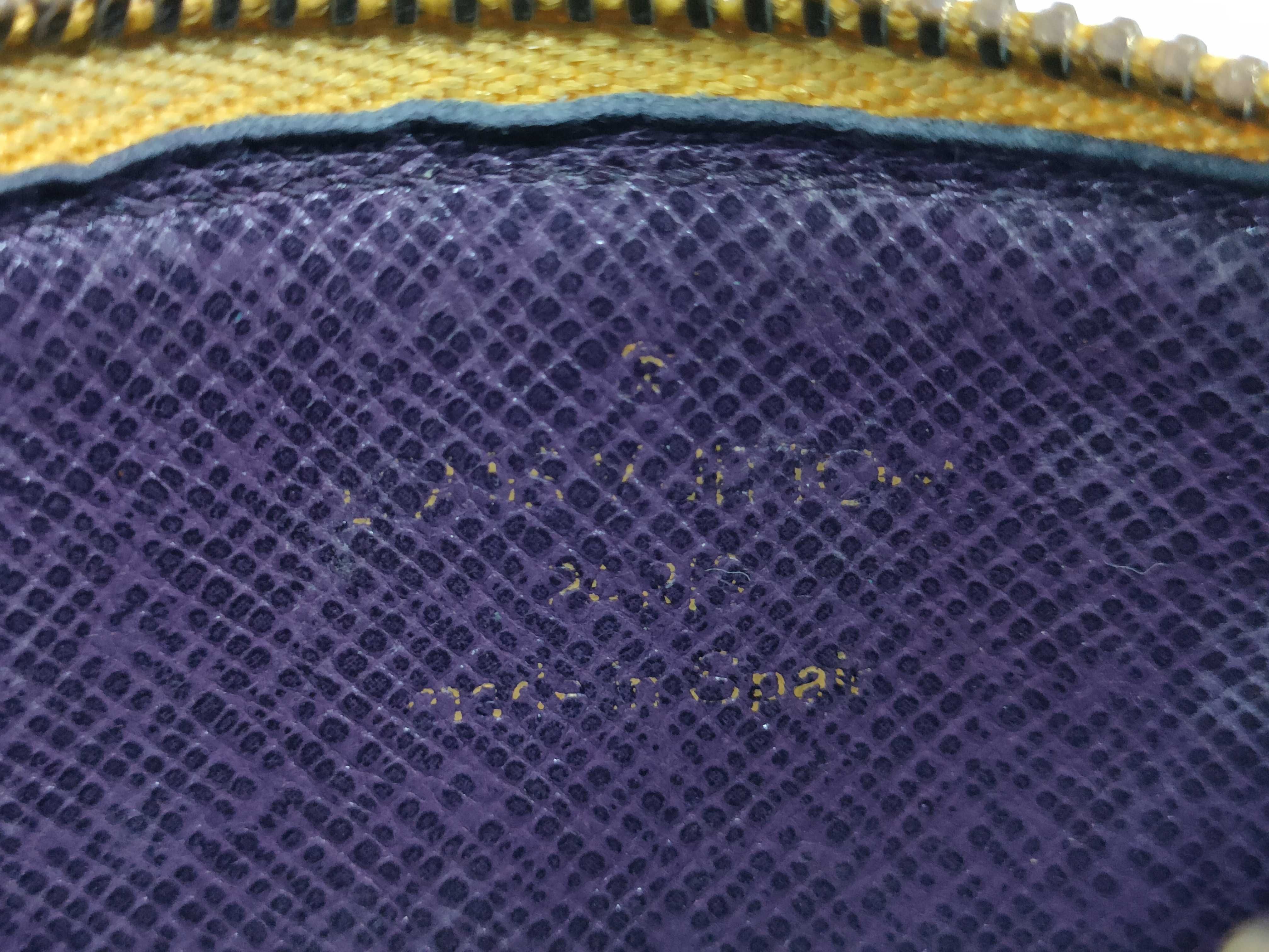 Epi Pochette Clé Coin Case Key Case — view 11