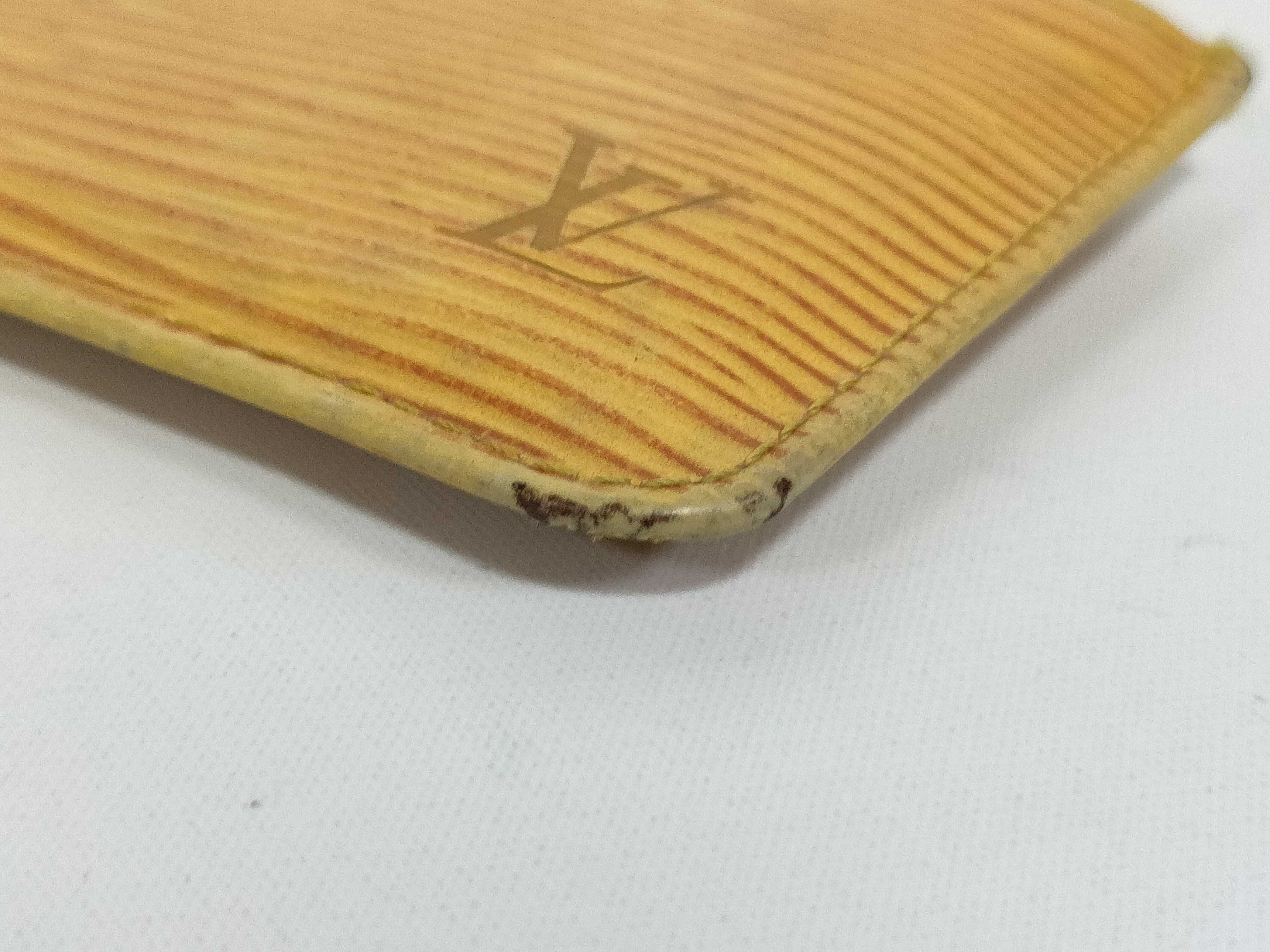Epi Pochette Clé Coin Case Key Case — view 4