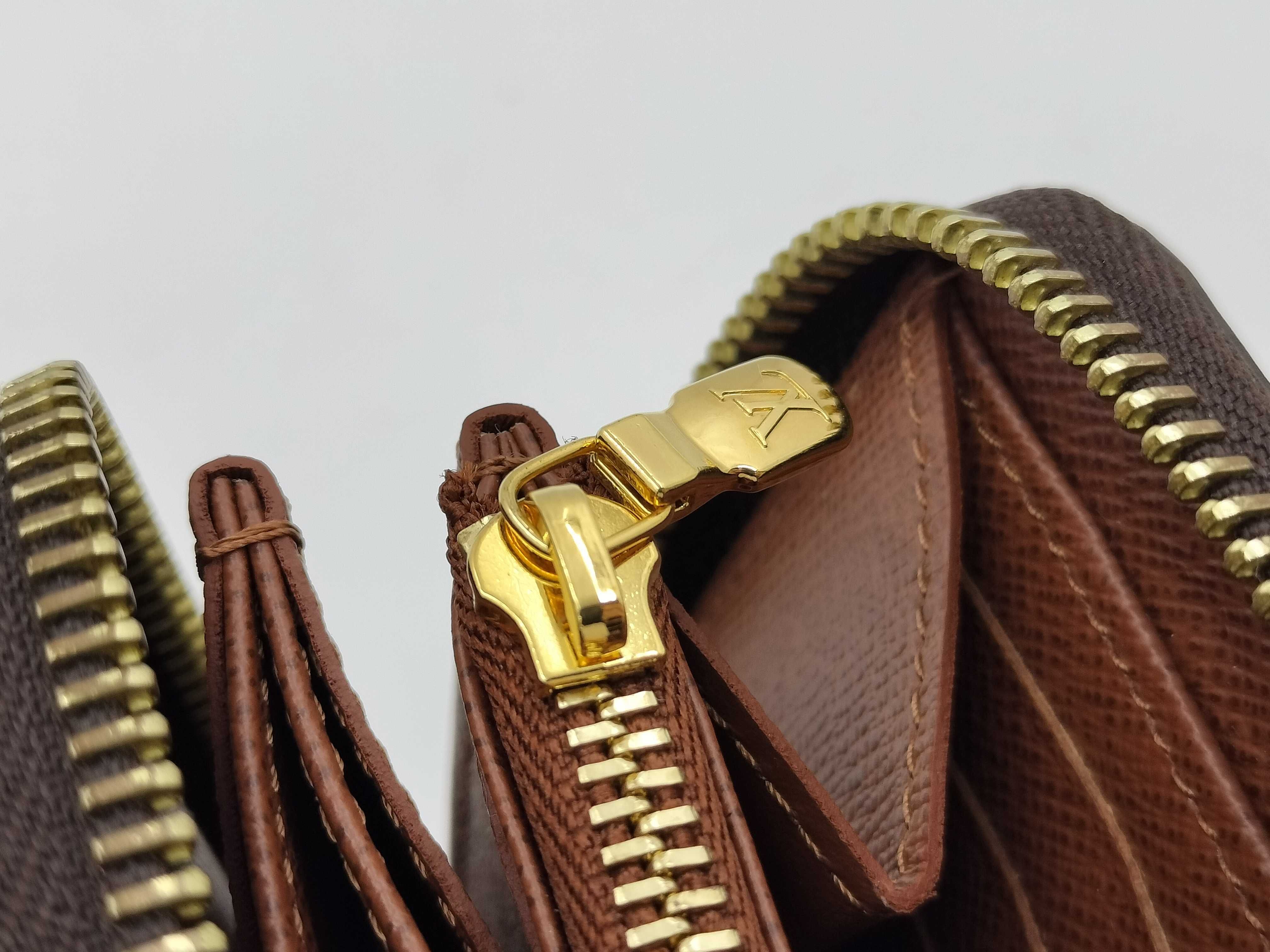 M42616 Wallet — view 13