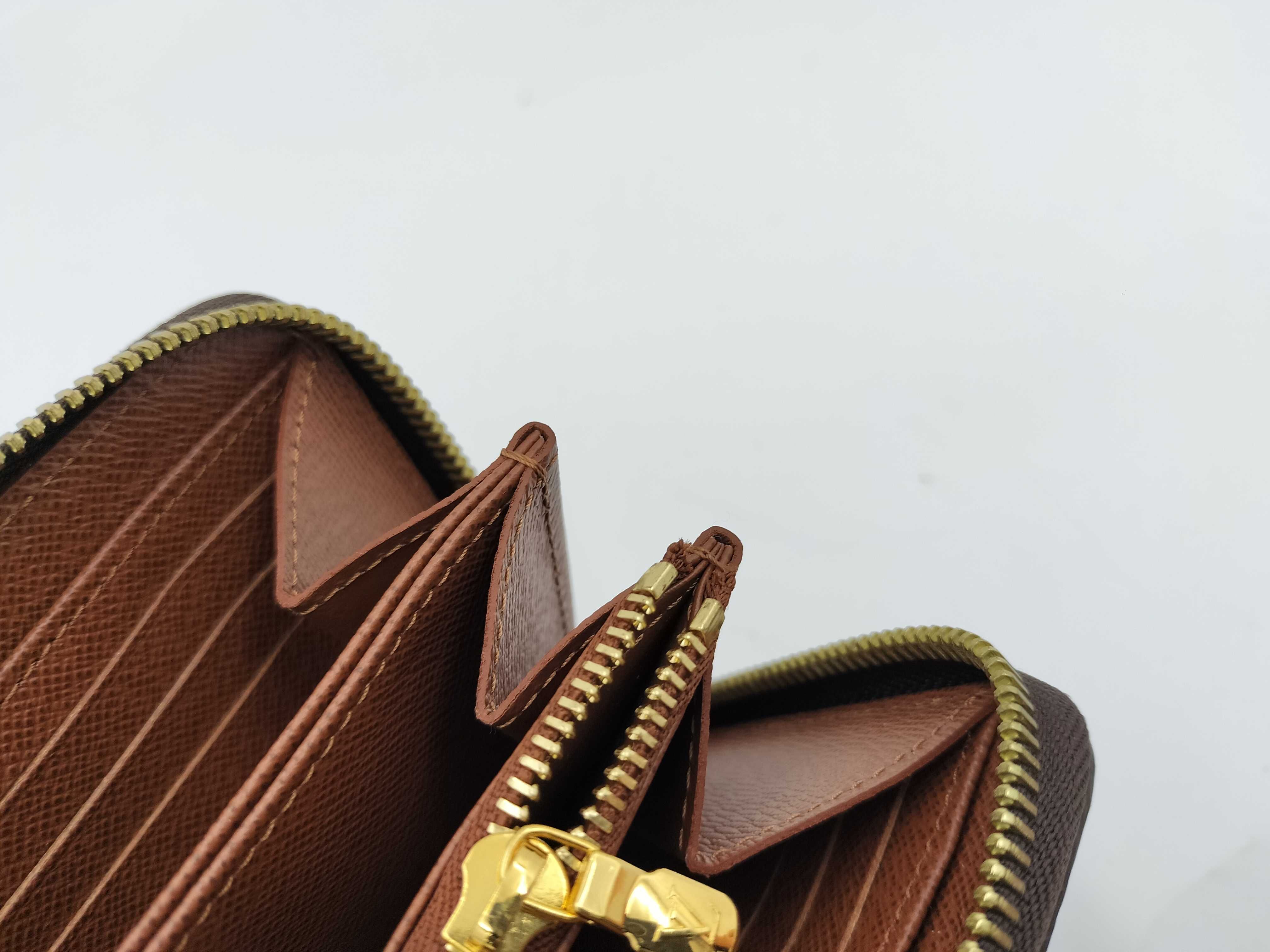 M42616 Wallet — view 9