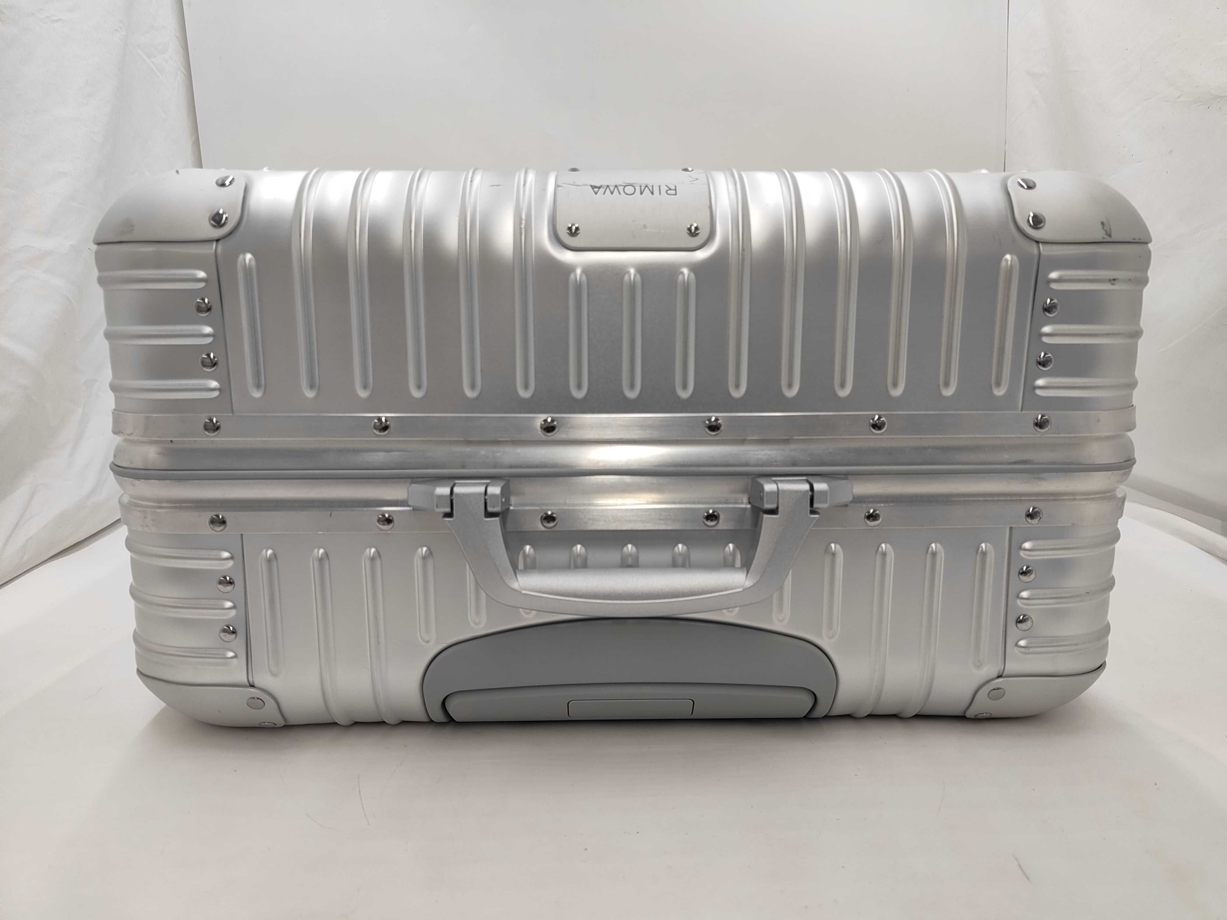 Cabin Plus 4-Wheel Suitcase, Approx. 82L, Silver Aluminum — view 3