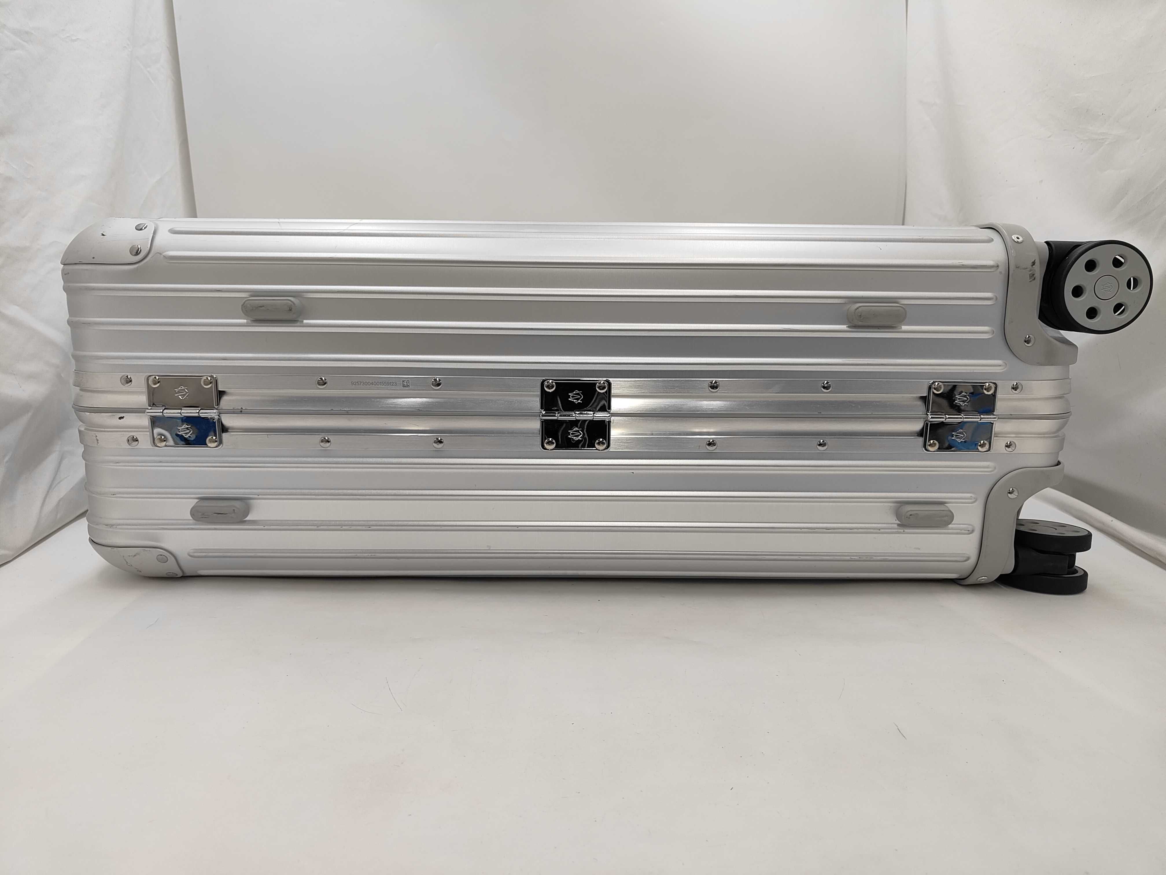 Cabin Plus 4-Wheel Suitcase, Approx. 82L, Silver Aluminum — view 6