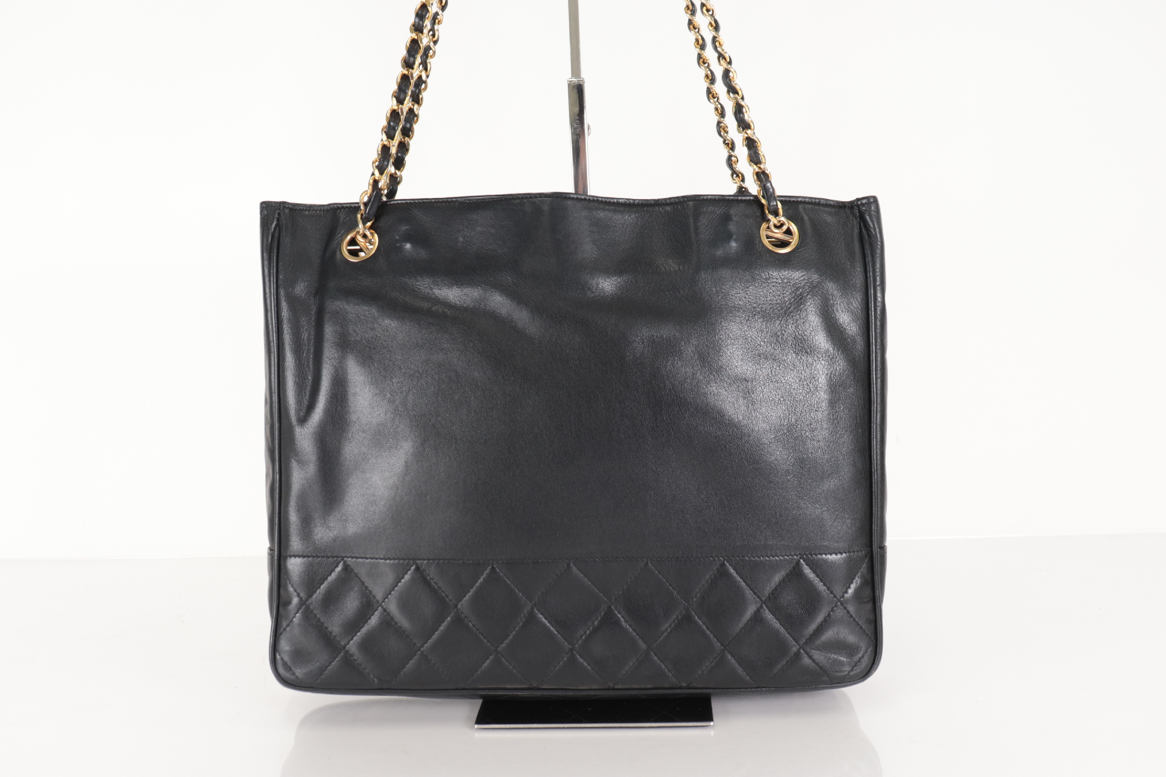 Matelassé Lambskin Chain Tote Bag (Serial Number 0) — view 3