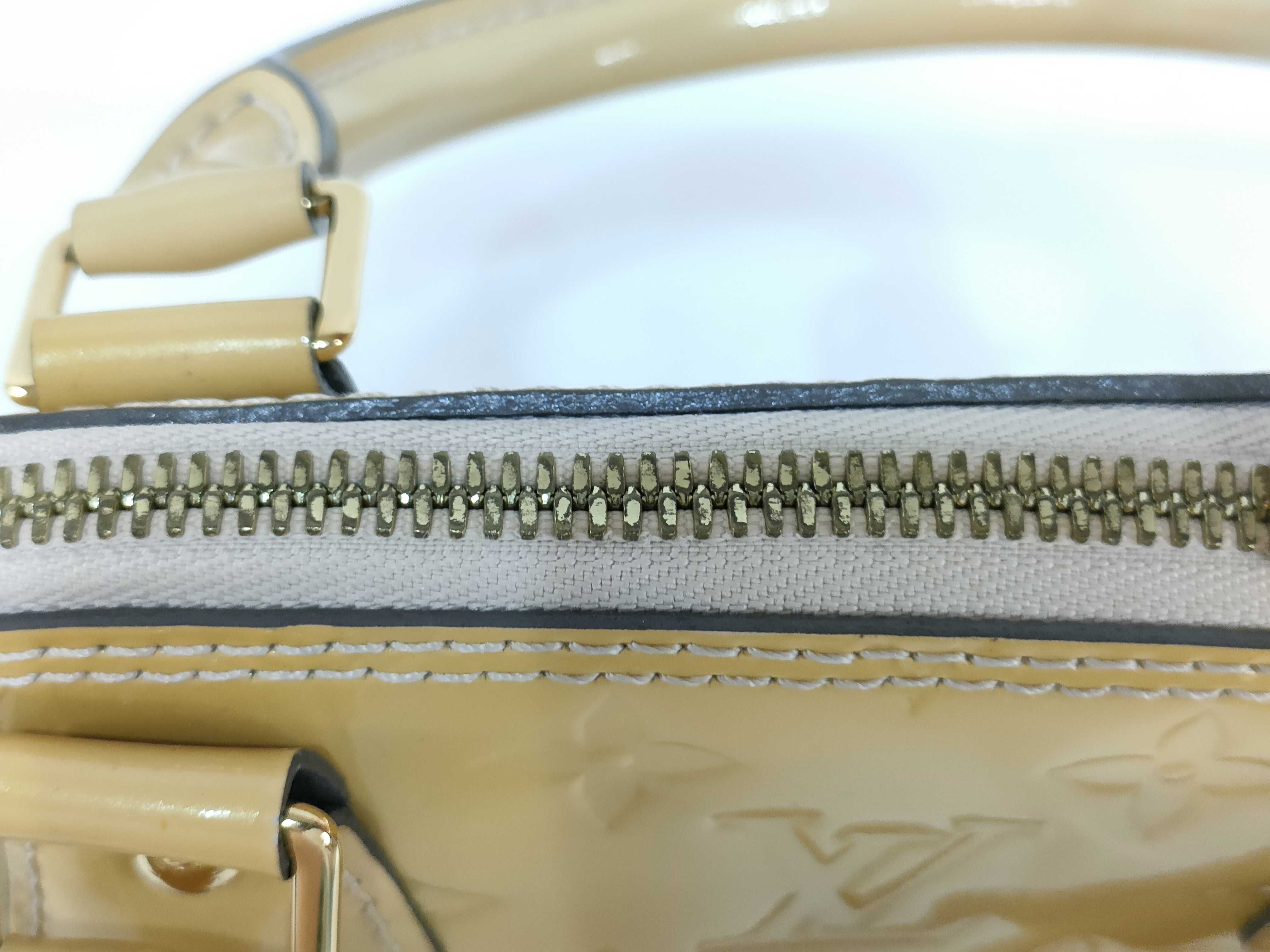 Vernis Alma BB M90104 Shoulder Bag — view 10