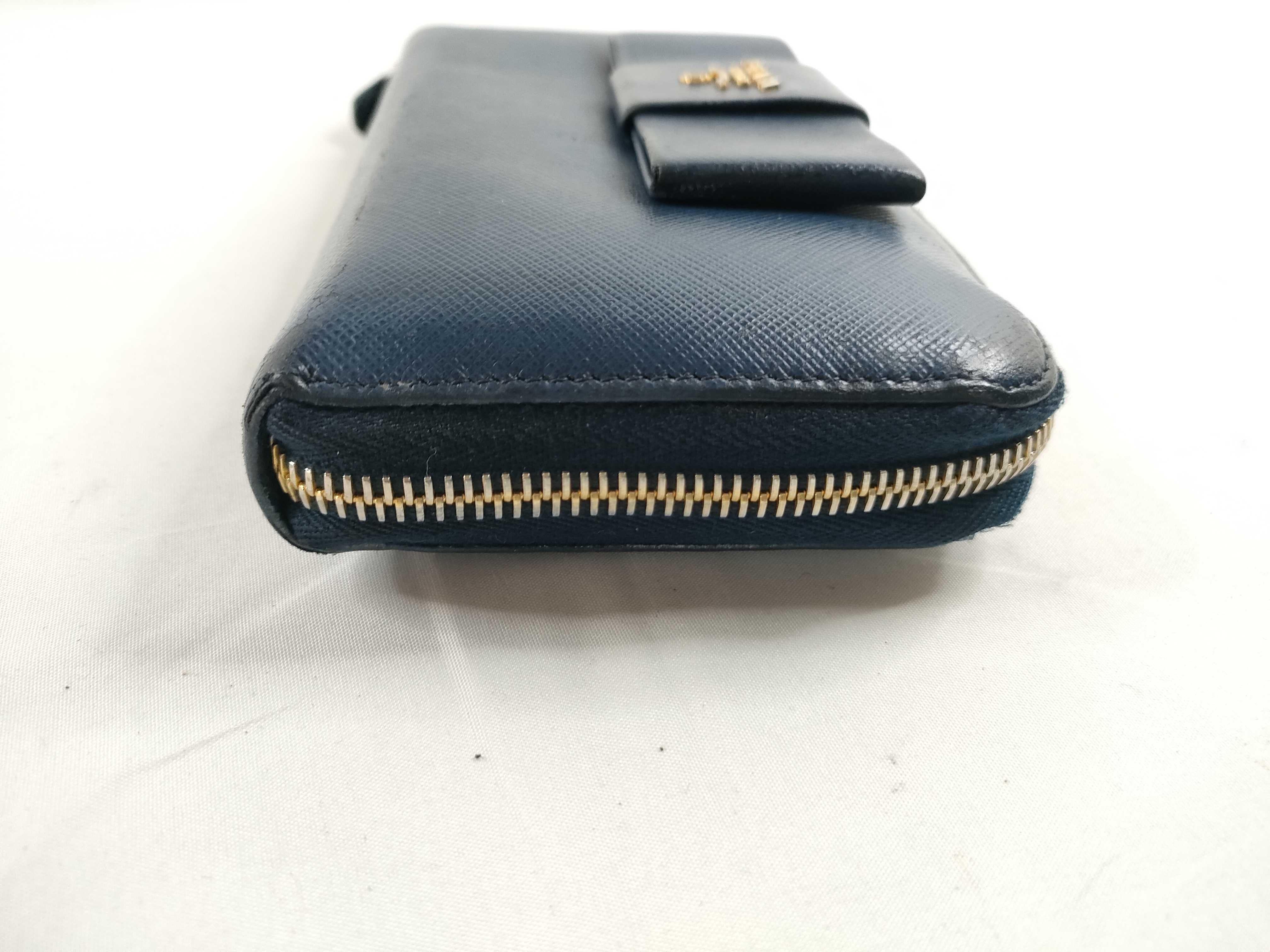 Saffiano Round Zip Wallet Blue Ribbon Wallet — view 7