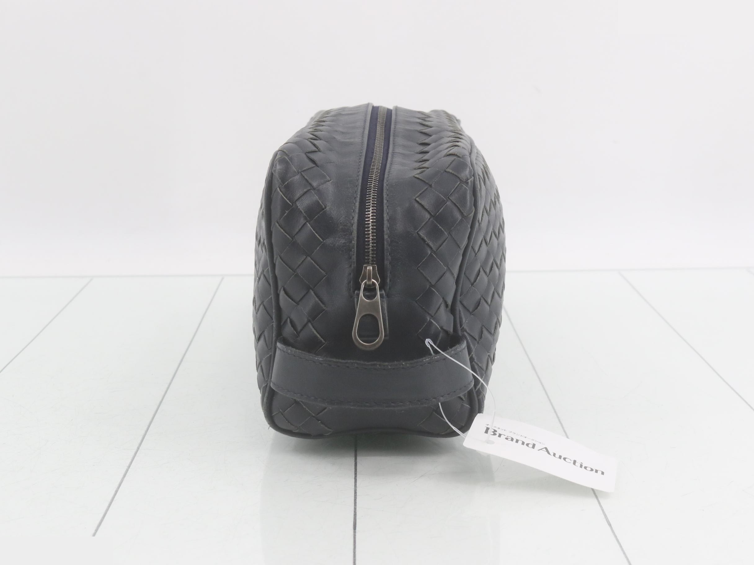 Intrecciato (bags) and pouches — view 4