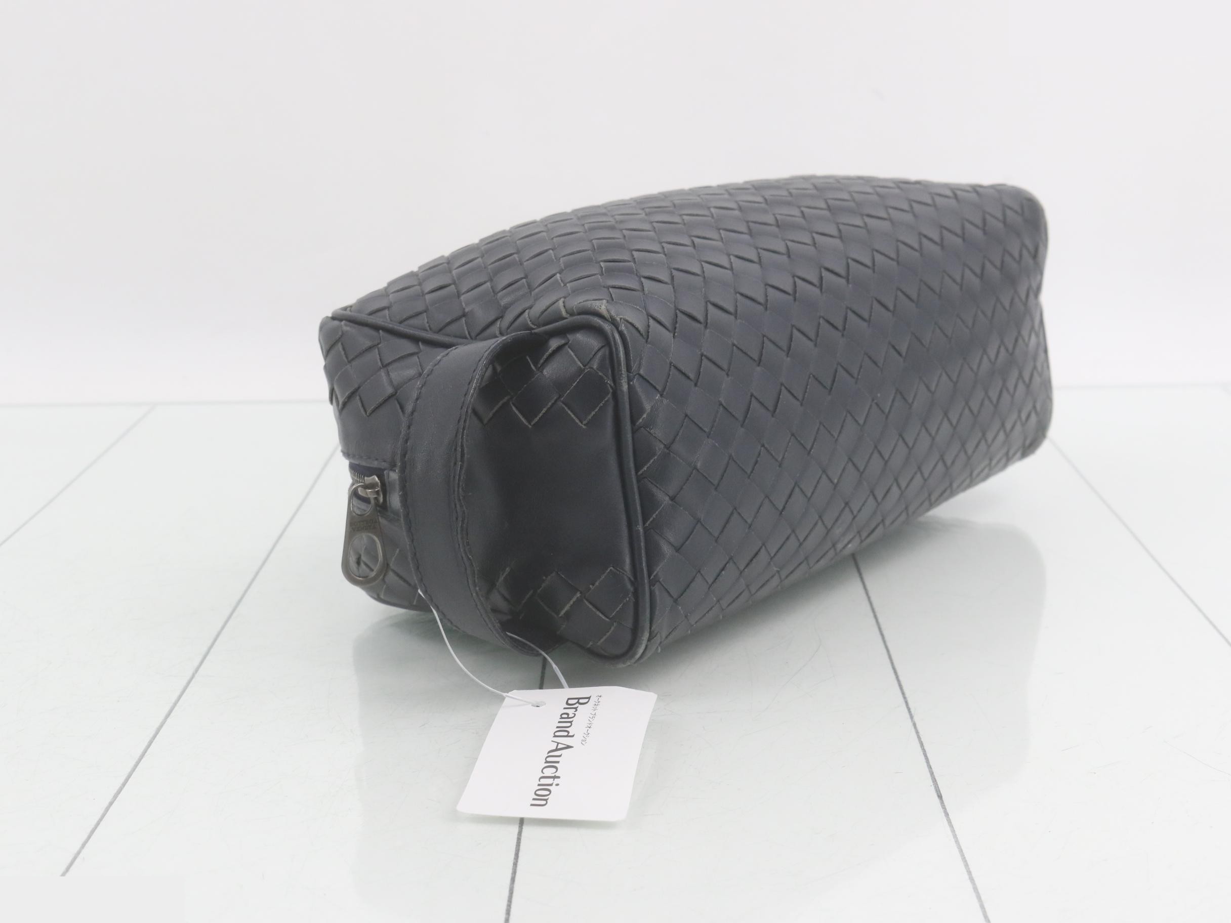 Intrecciato (bags) and pouches — view 5