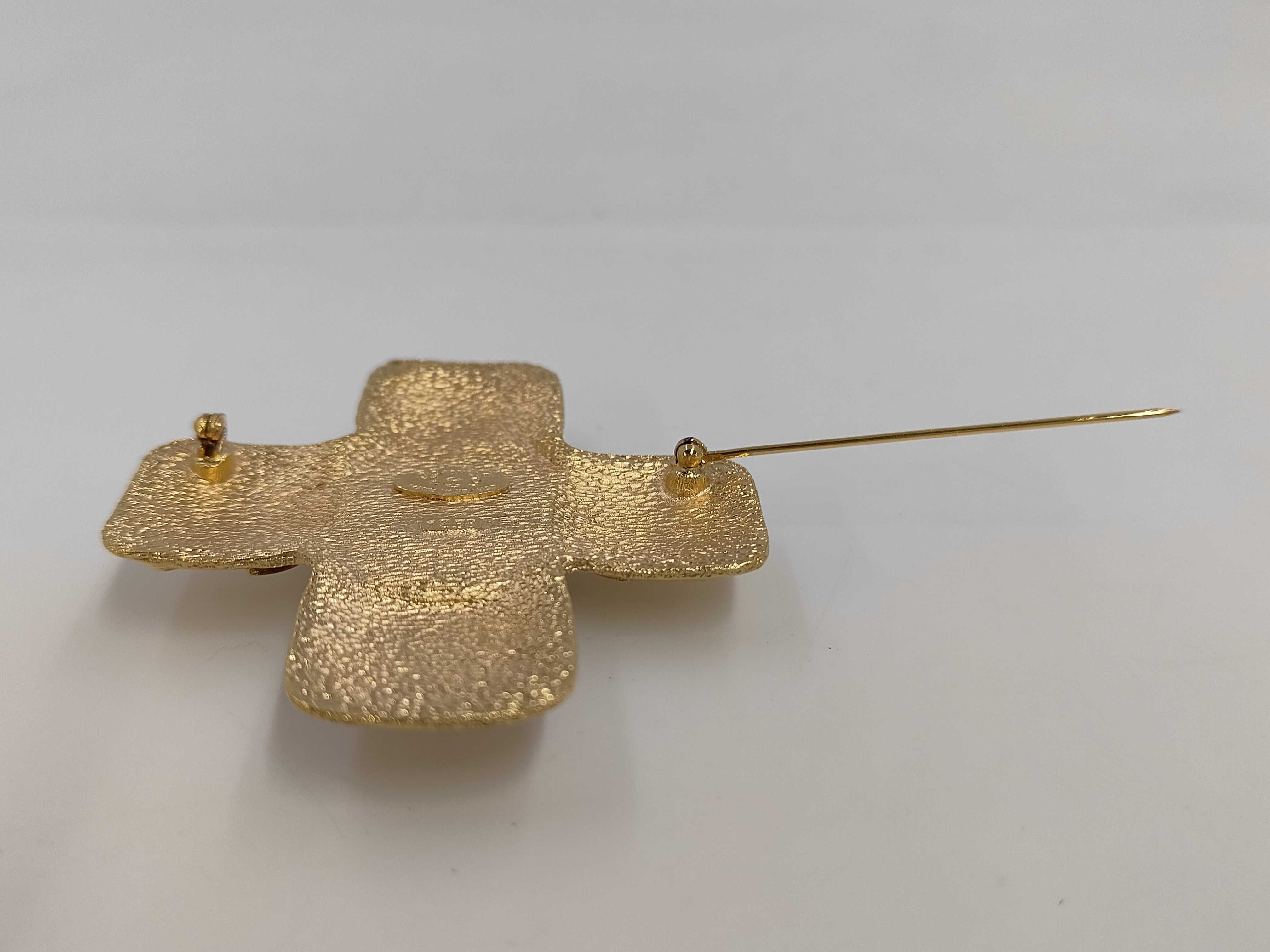 Pearl Gold Brooch — view 5