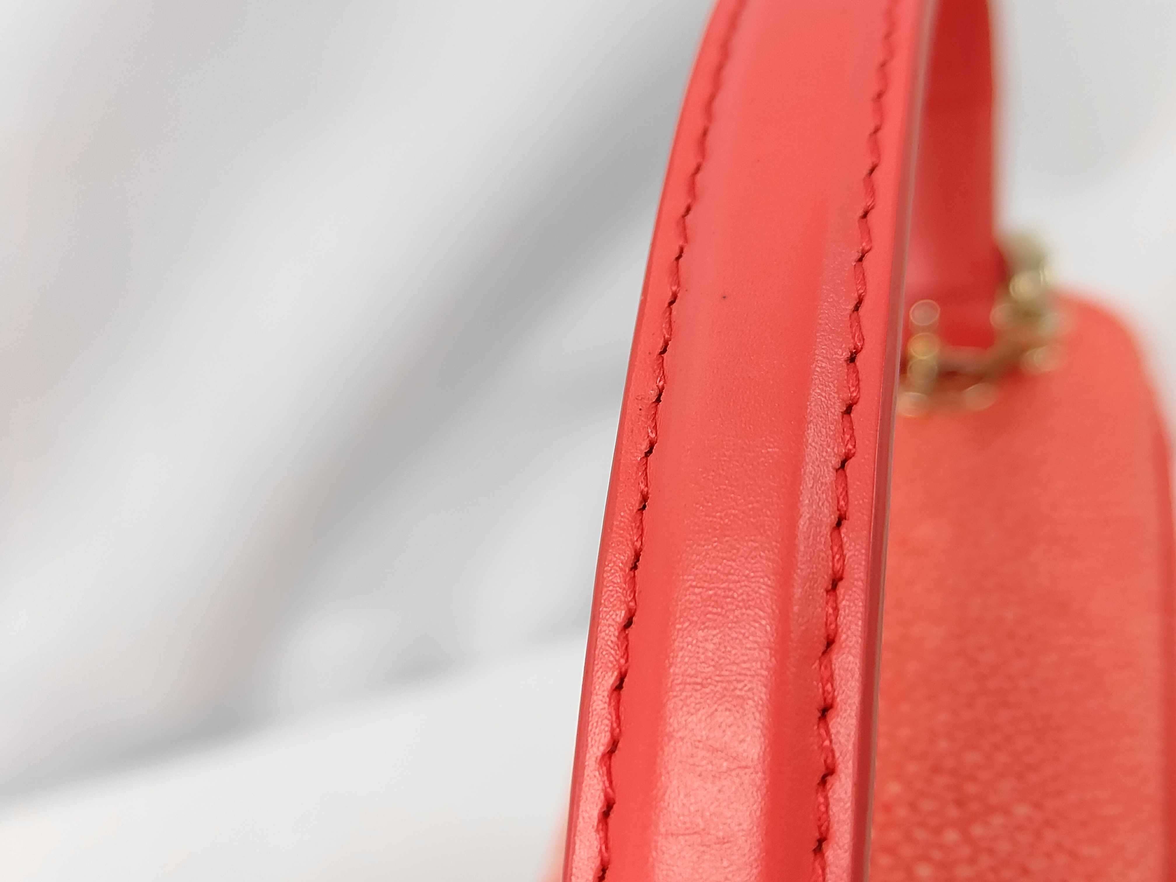 Serpenti 2-Way Handbag, Stingray Leather, Red, Bulgari Handbag — view 7