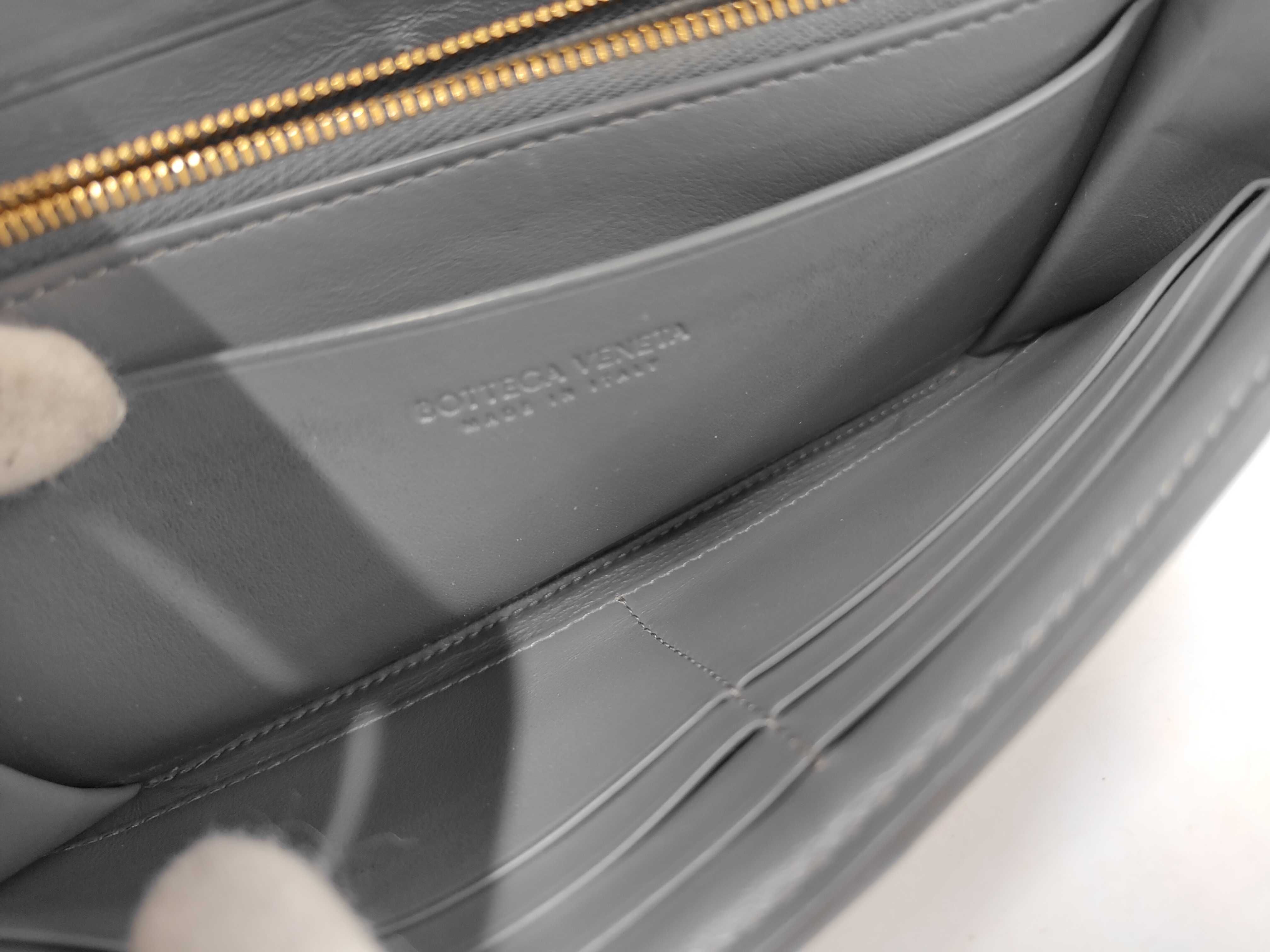 Intrecciato / Long Wallet / Leather Wallet — view 8