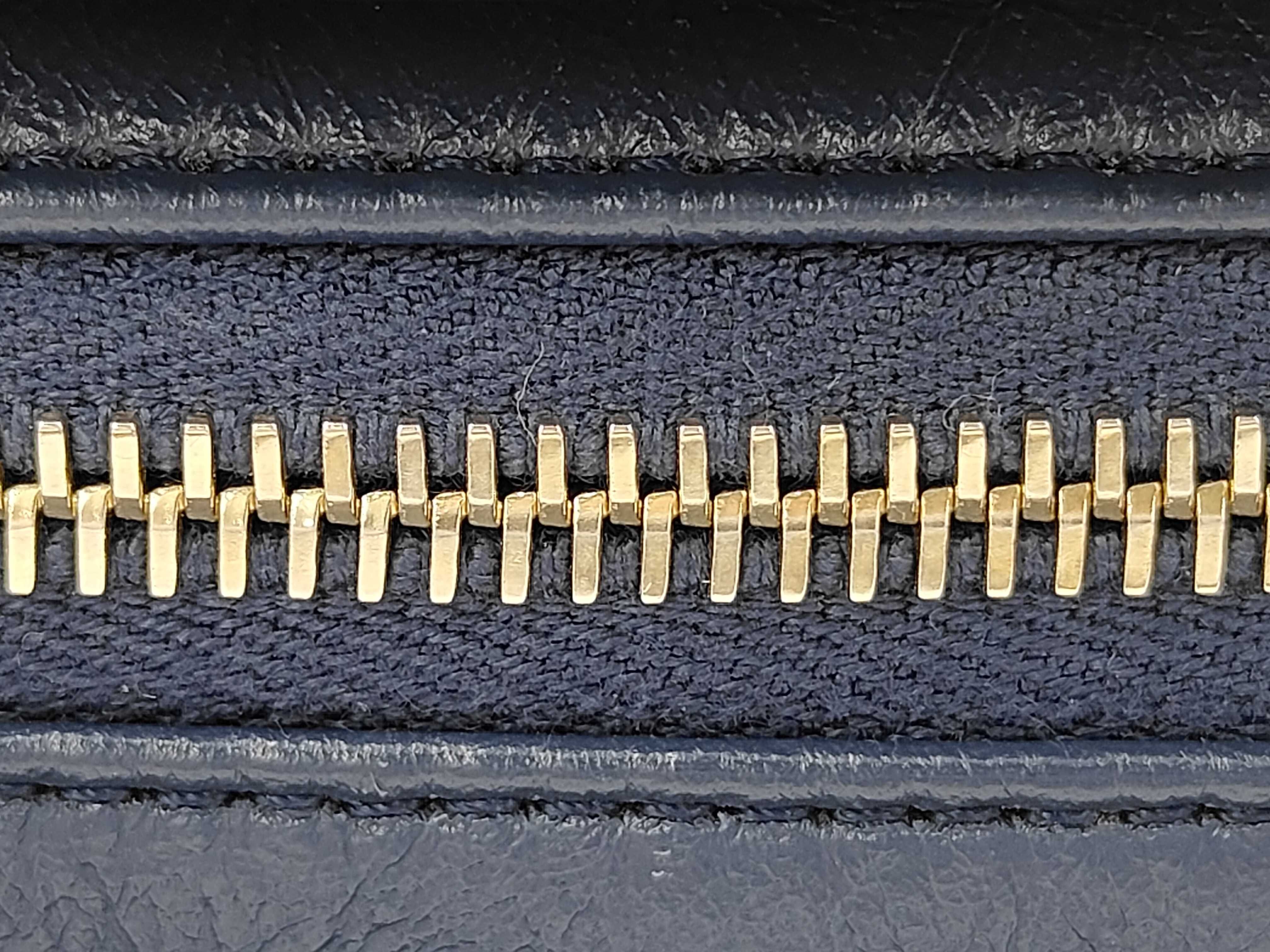 Gabrielle de Chain Shoulder Bag (with seal) — view 9