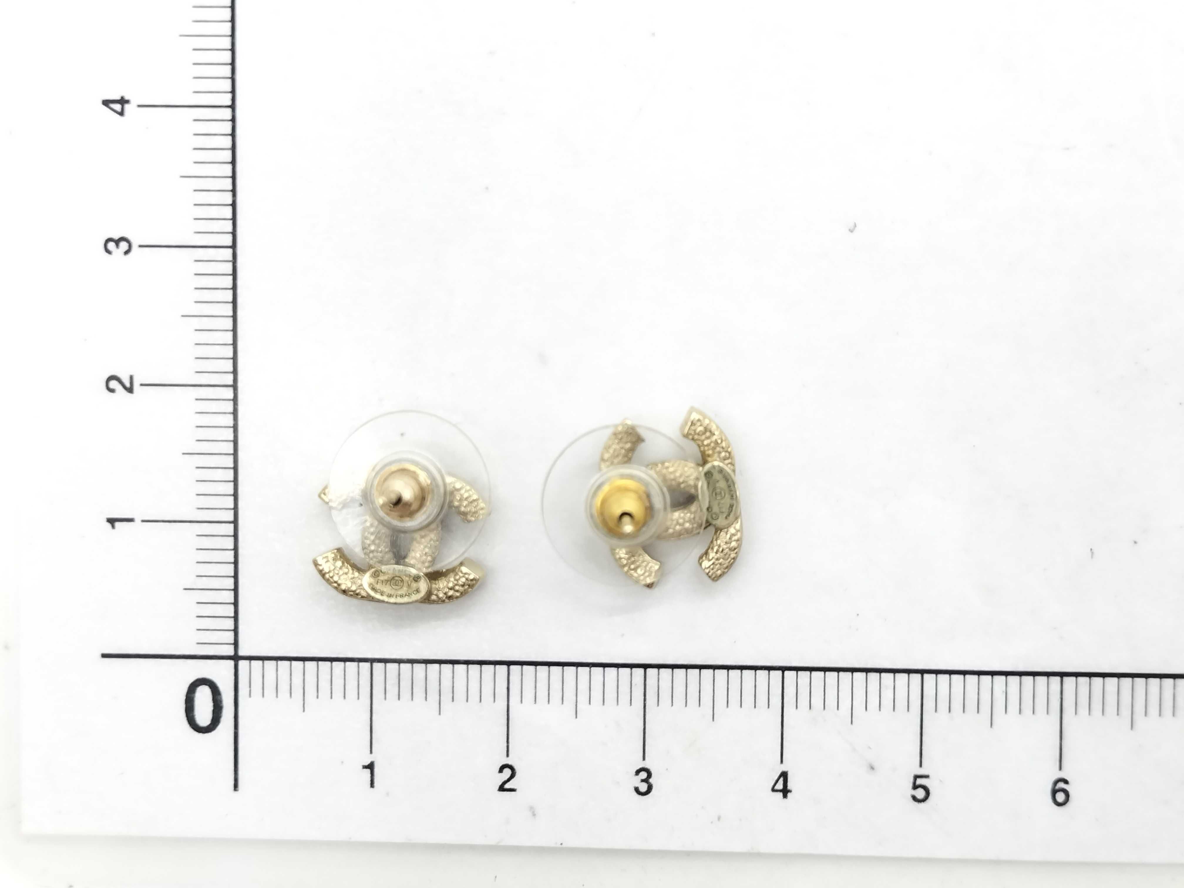 Earrings F17 V Earrings — view 8