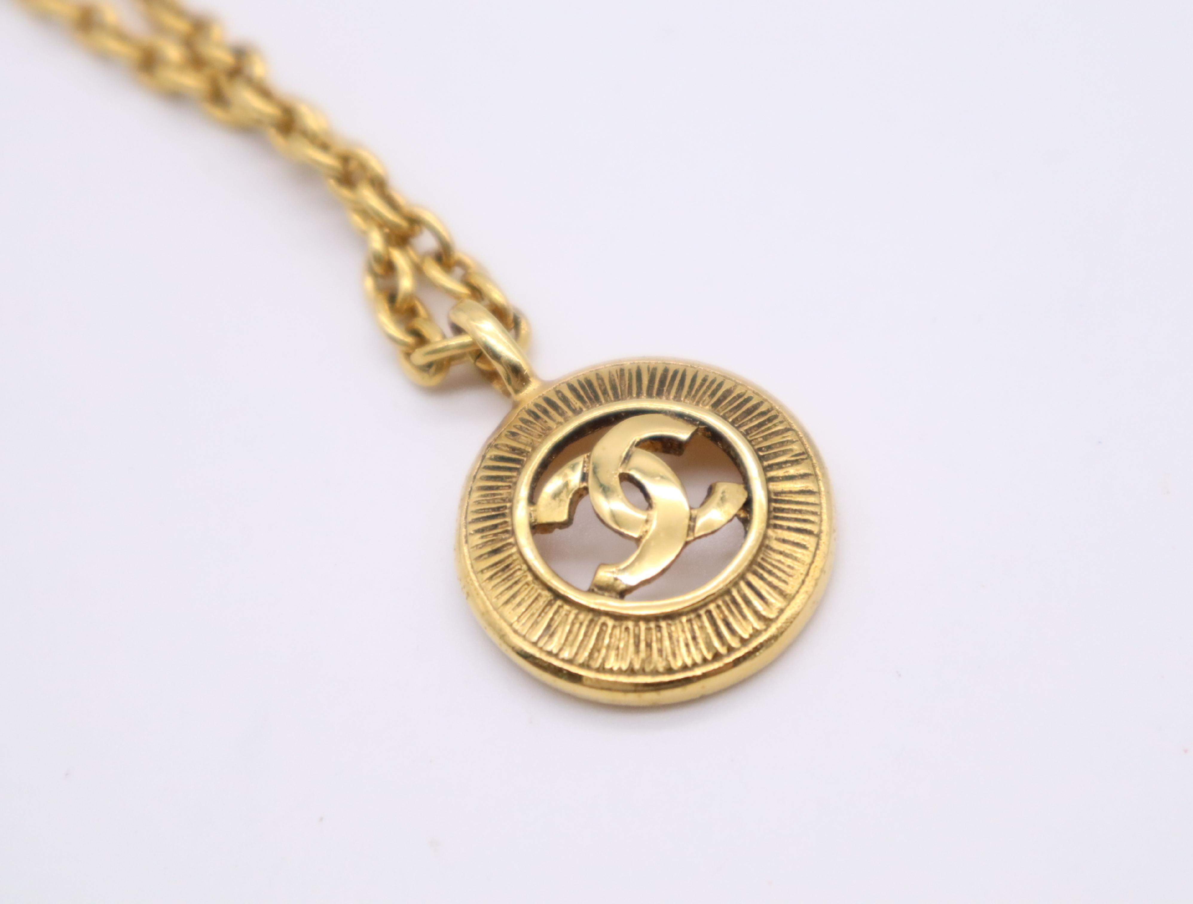 GP Coco Mark Stud Necklace Gold Necklace — view 3