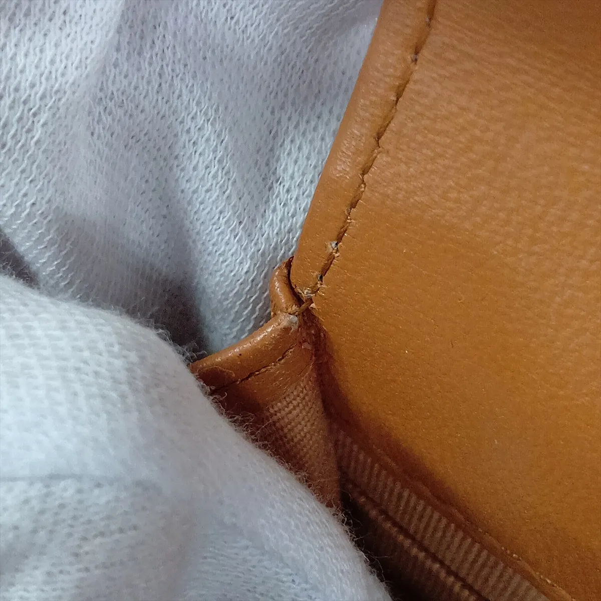 19 Lambskin Chain Wallet Brown Gold Hardware N02AG1UJ Random Serial Number — view 12