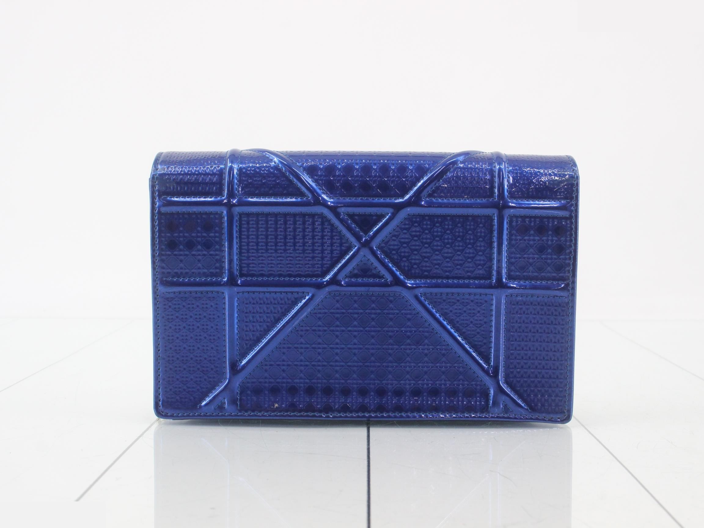 Diorama Enamel Chain Shoulder Bag (Blue) — view 2
