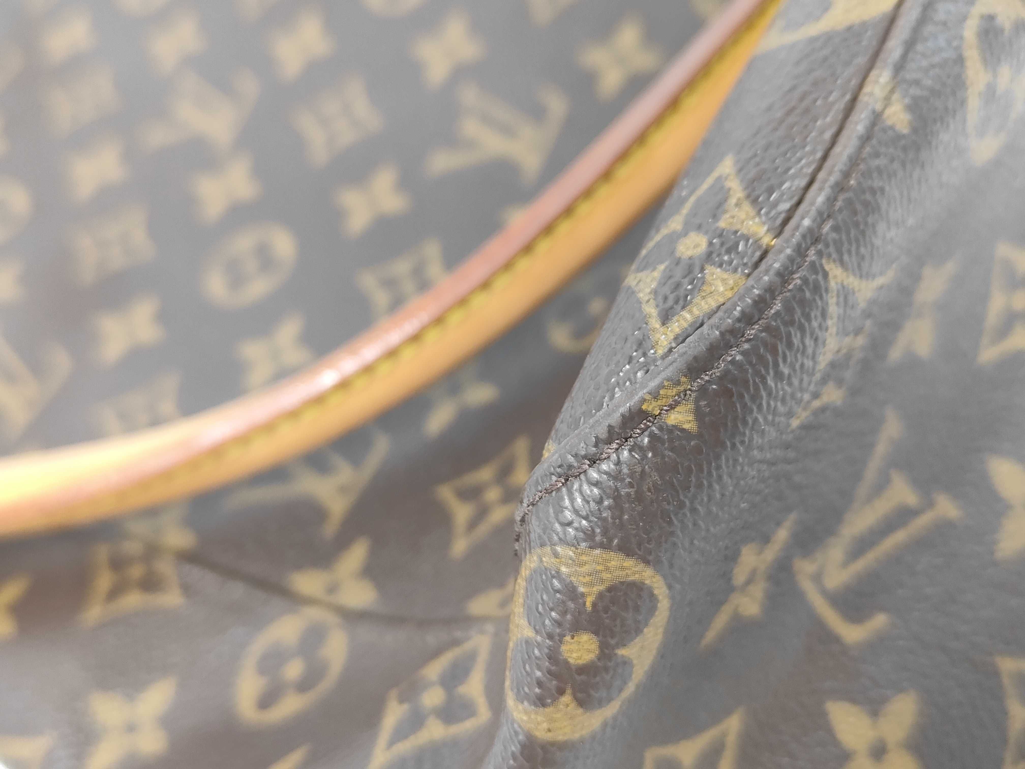 Monogram Pochette Gange Body Bag Shoulder Bag — view 4