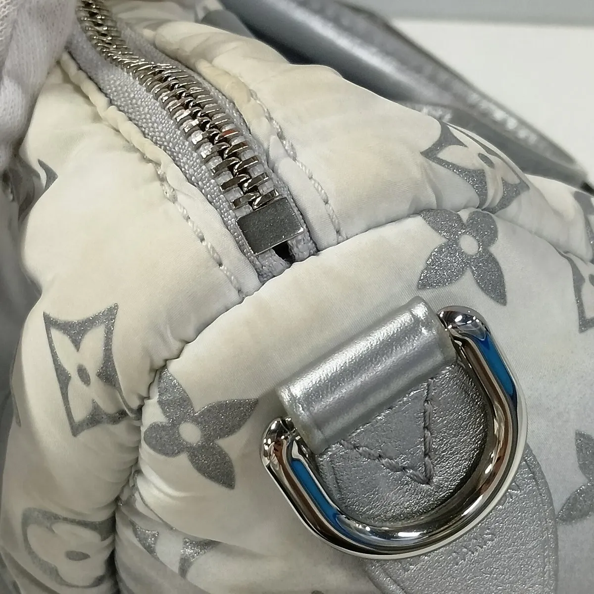 LV SKI Speedy Bandoulière 25 M11848 Silver (RFID detected) — view 13