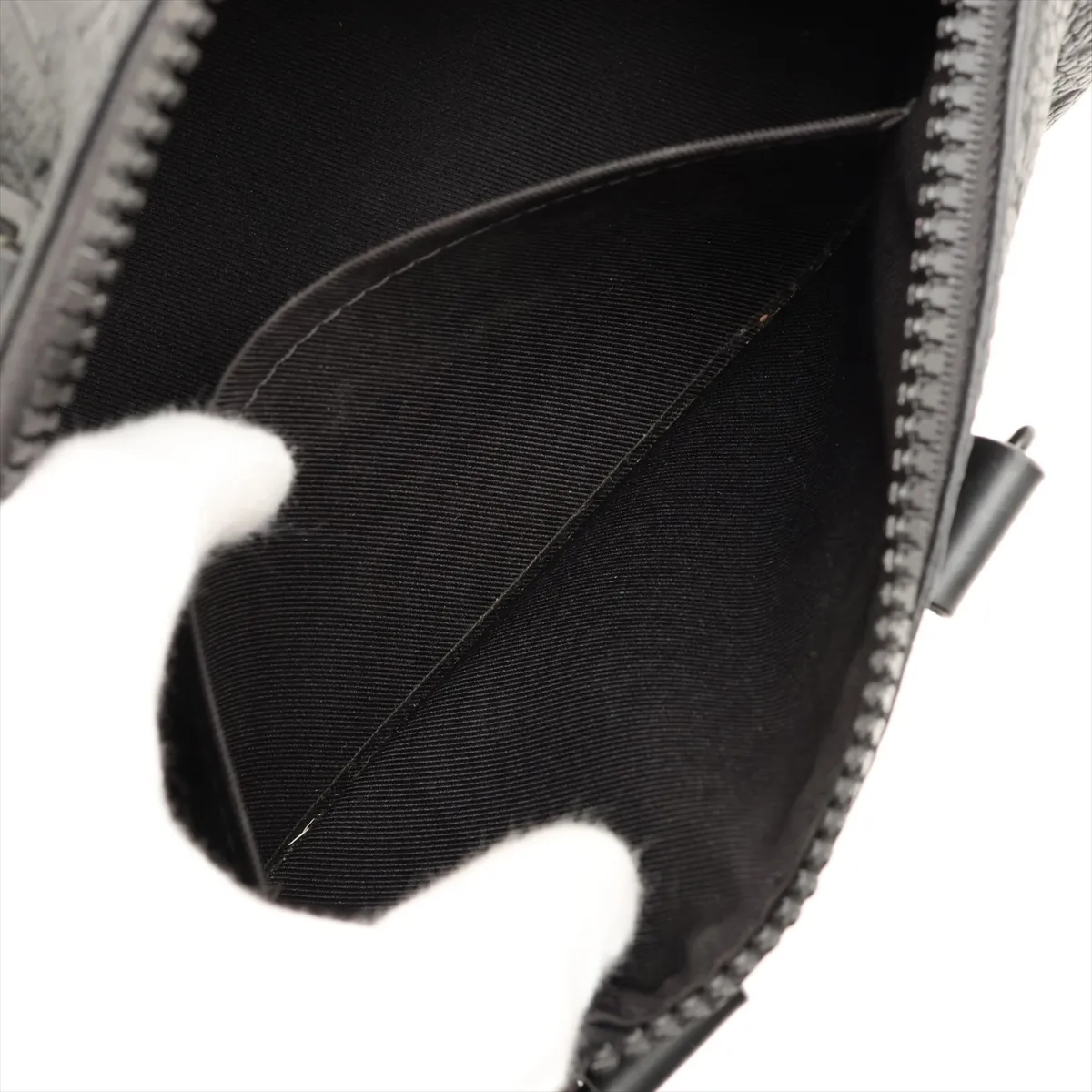 Taurillon Monogram Keepall Bandoulière 25 M20900 Black (RFID detected) — view 9