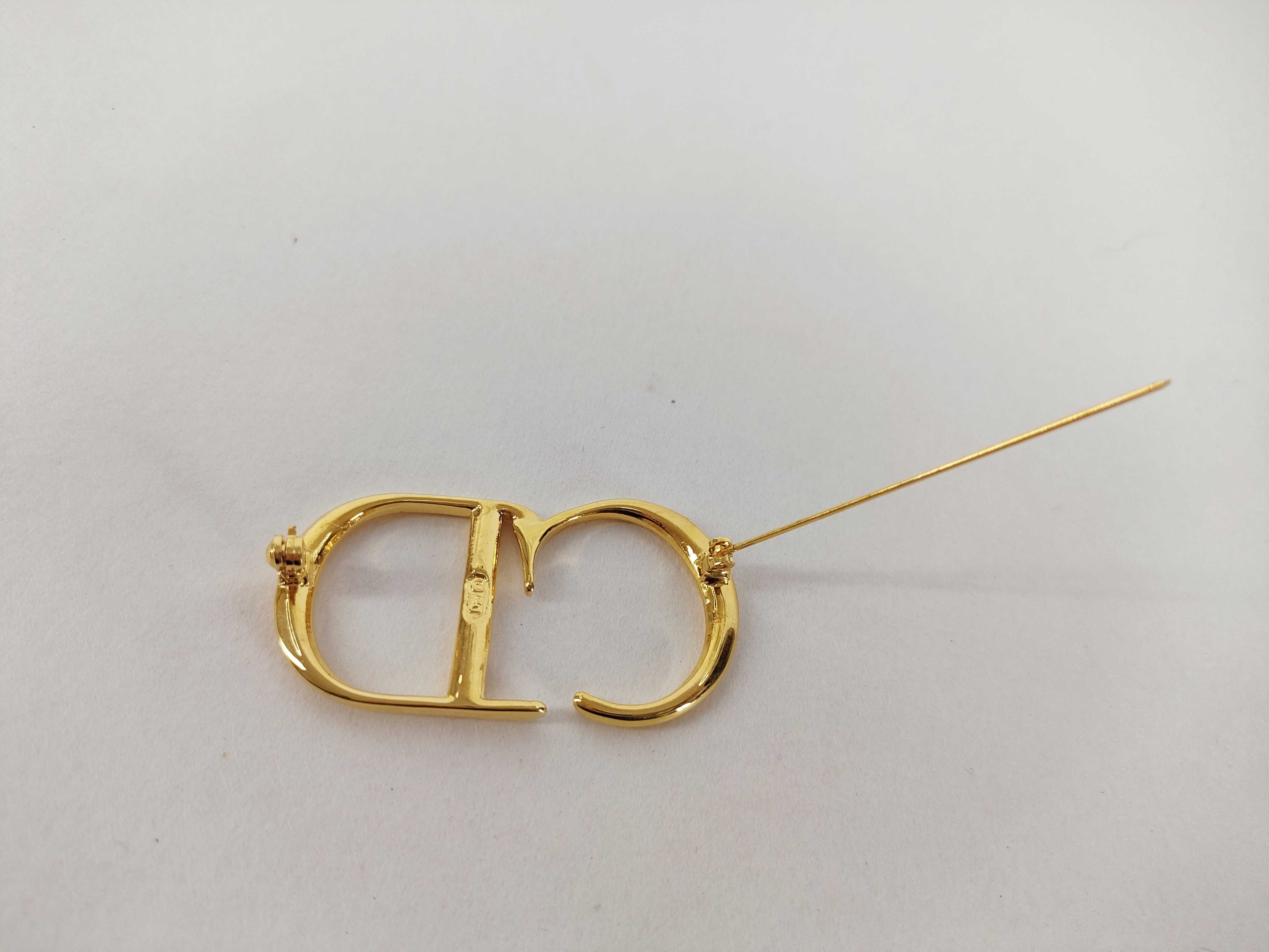 CD Brooch — view 3
