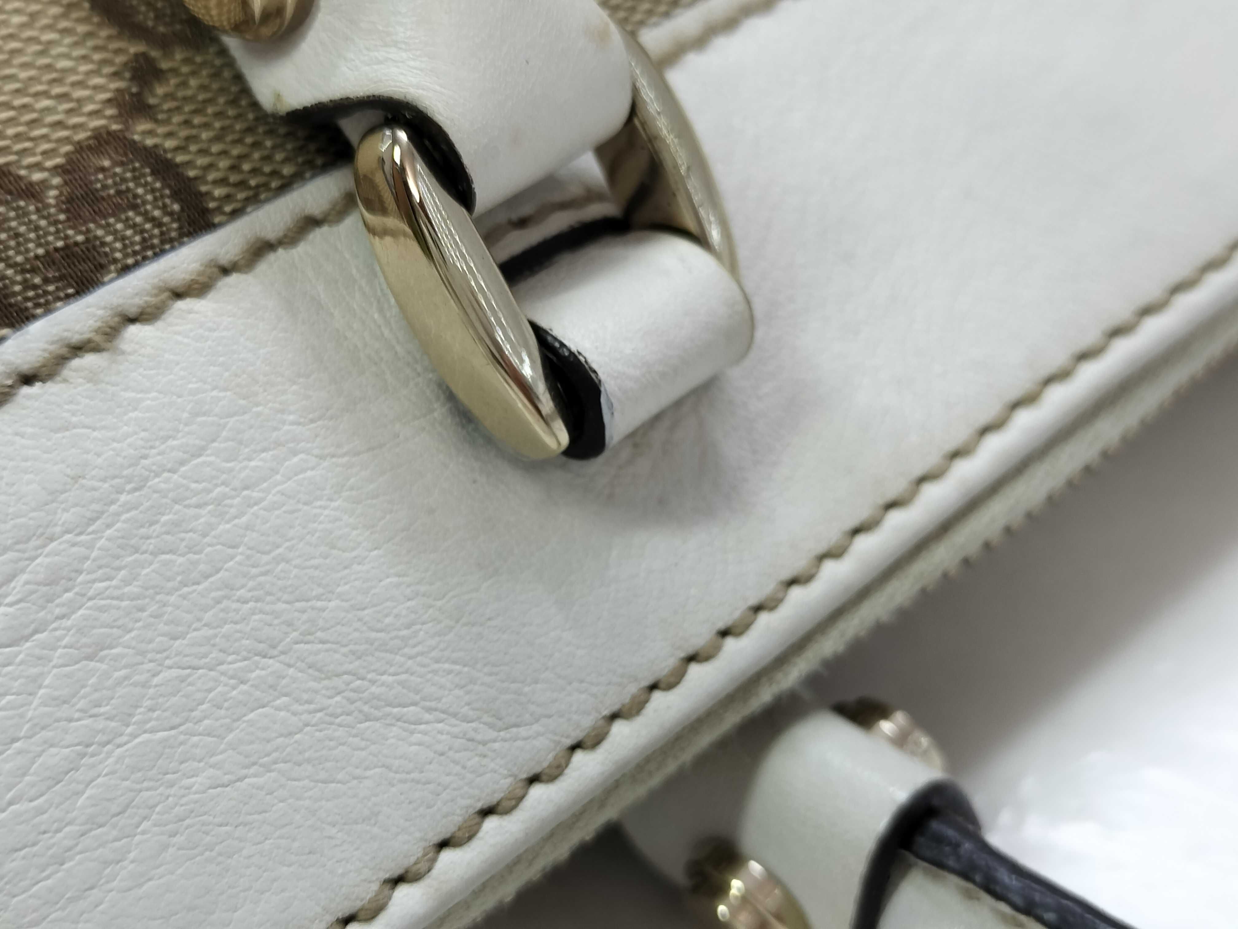 GG Canvas Gucci Handbag — view 5
