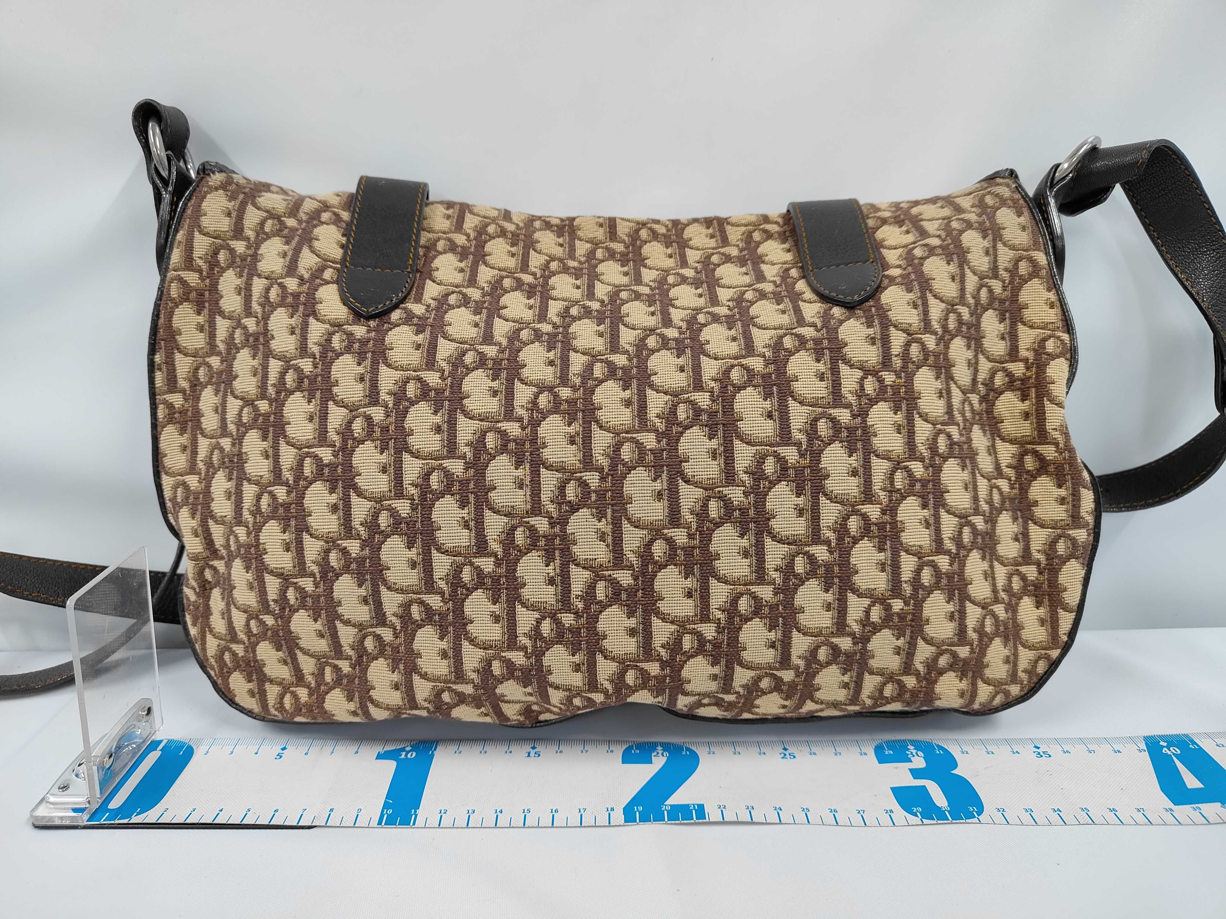 Trotter Messenger Bag, Brown Shoulder Bag — view 2