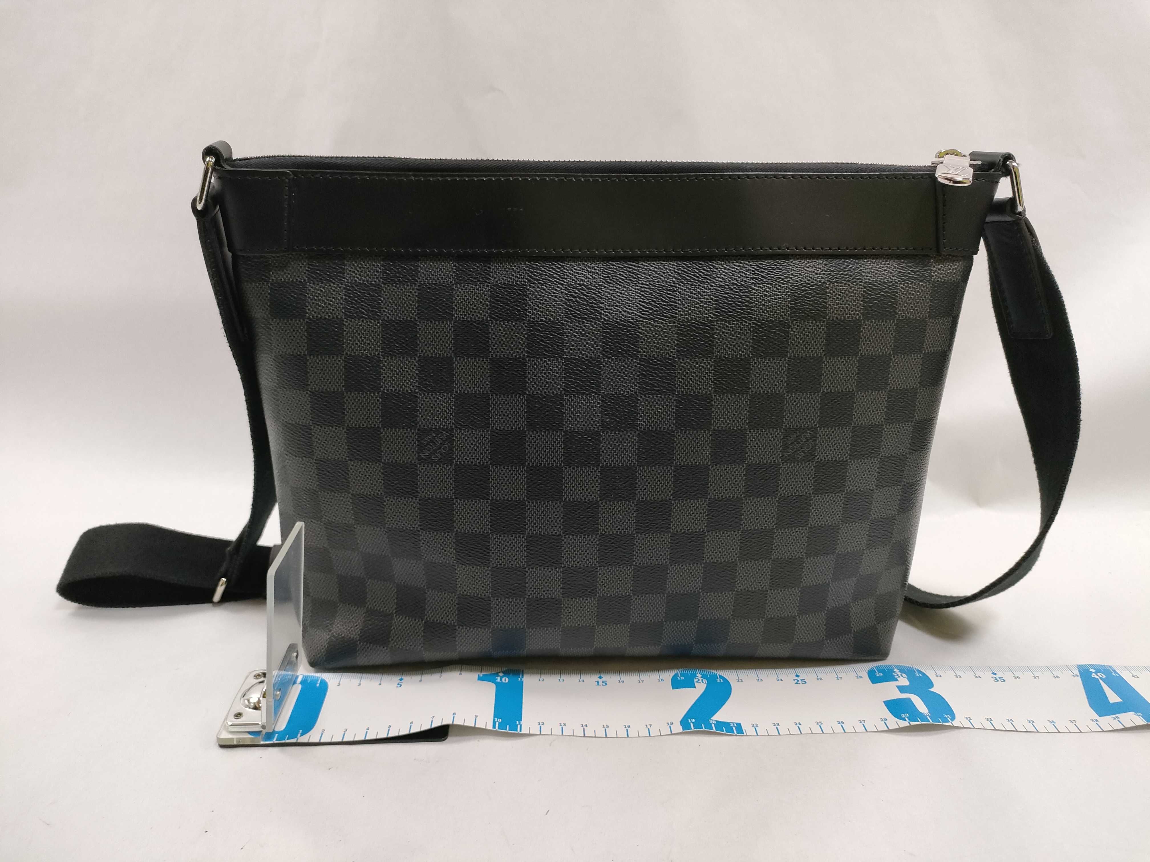 Damier Graphite Mick PM NM N40003 CA4139 Black Shoulder Bag — view 2