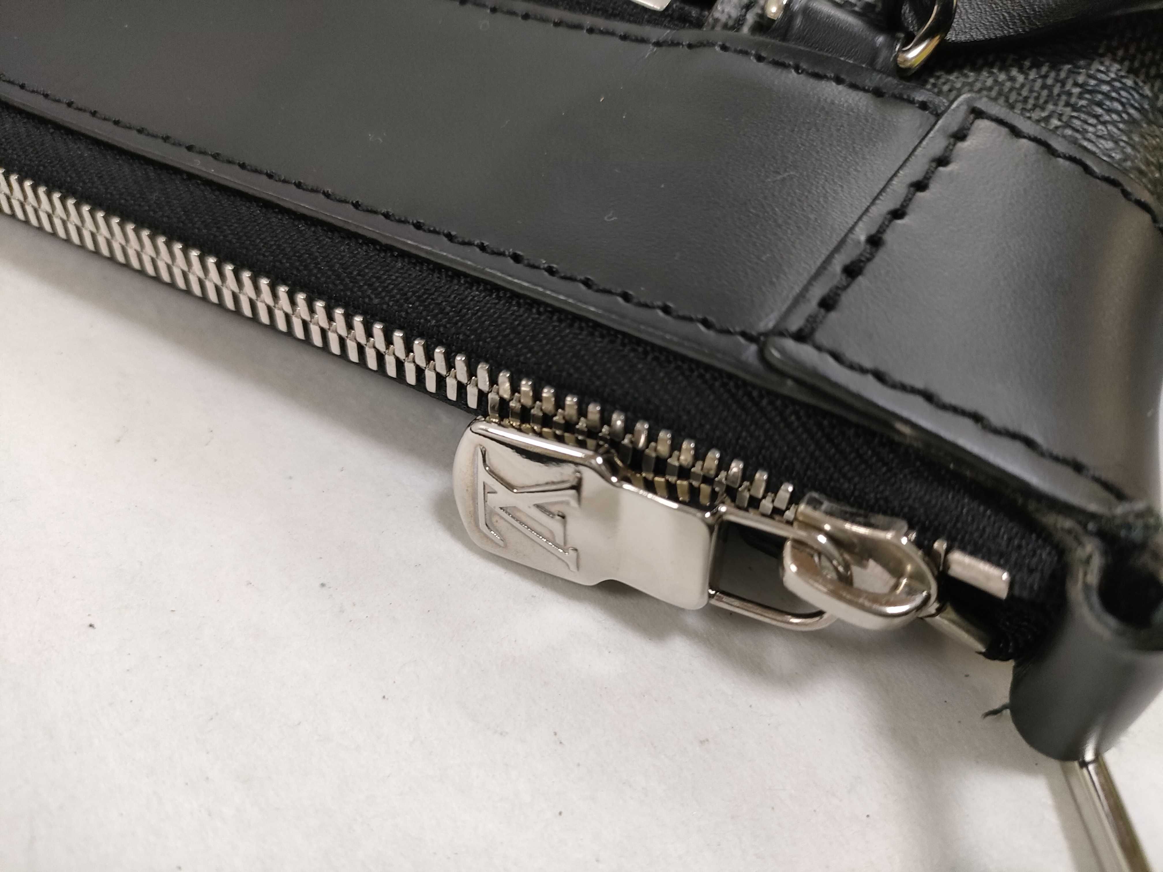 Damier Graphite Mick PM NM N40003 CA4139 Black Shoulder Bag — view 7