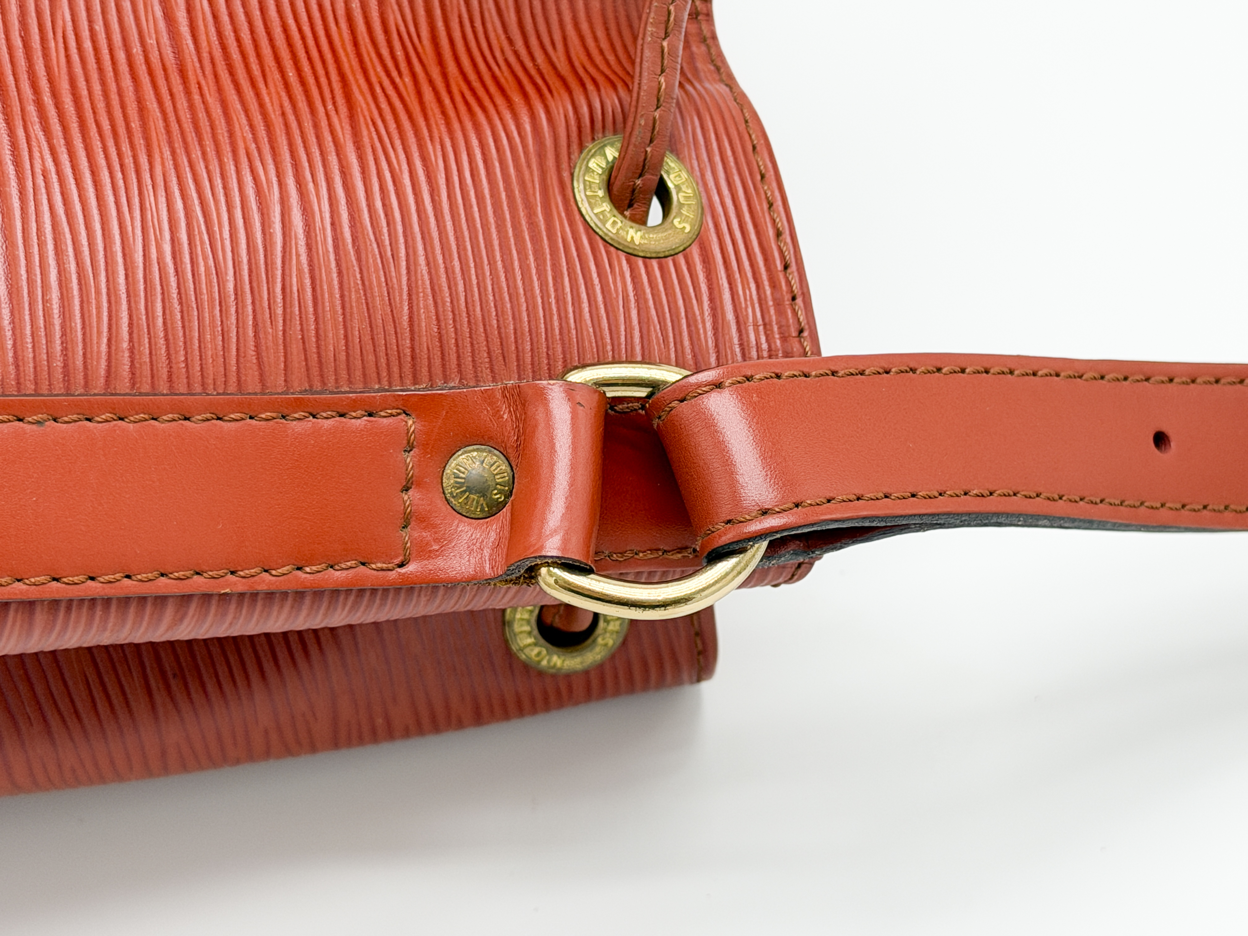 Epi M44003 Noe Kenya Brown Shoulder Bag — view 6