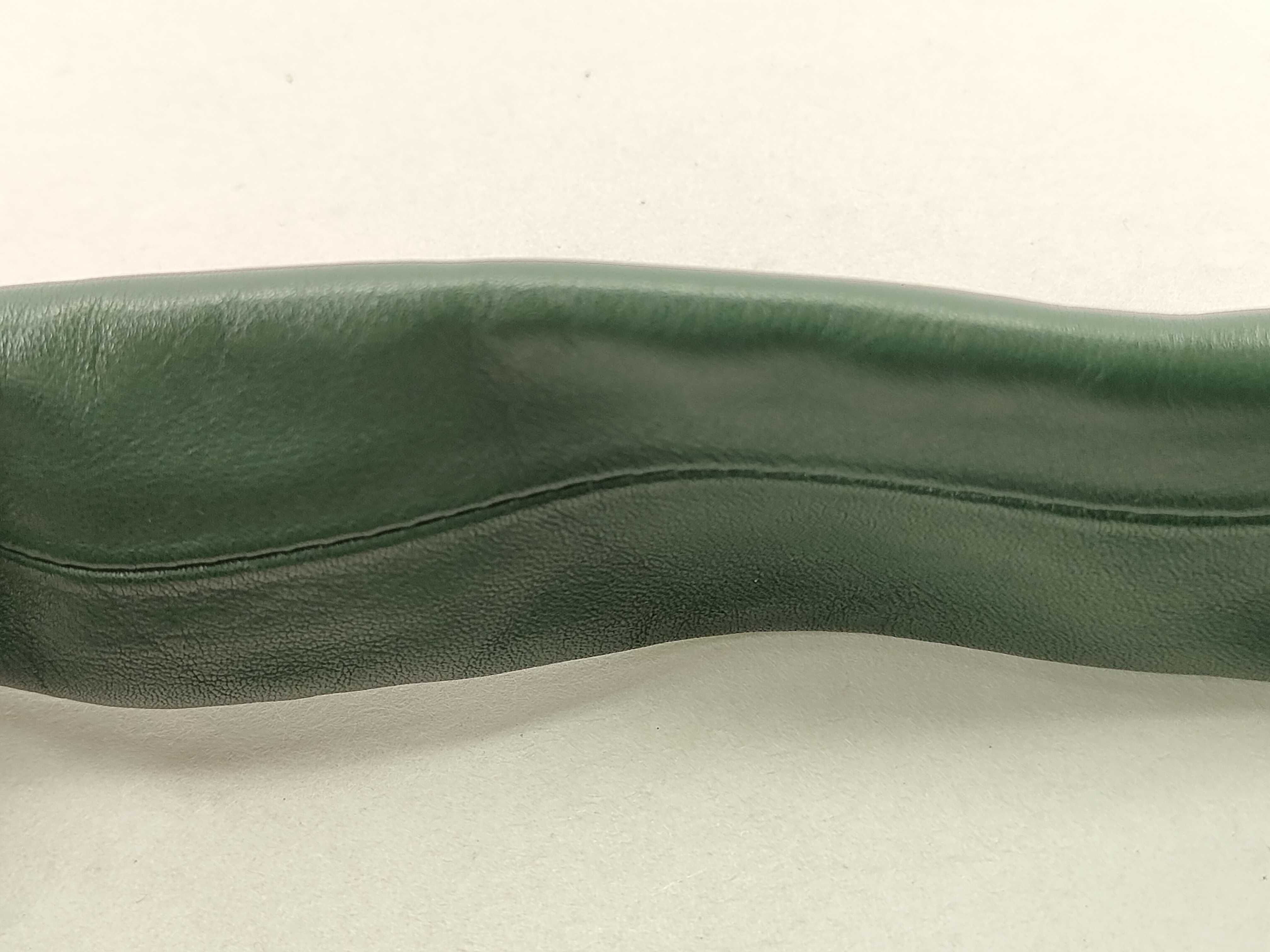 ID- Double Knot Cowhide Handbag Green — view 4