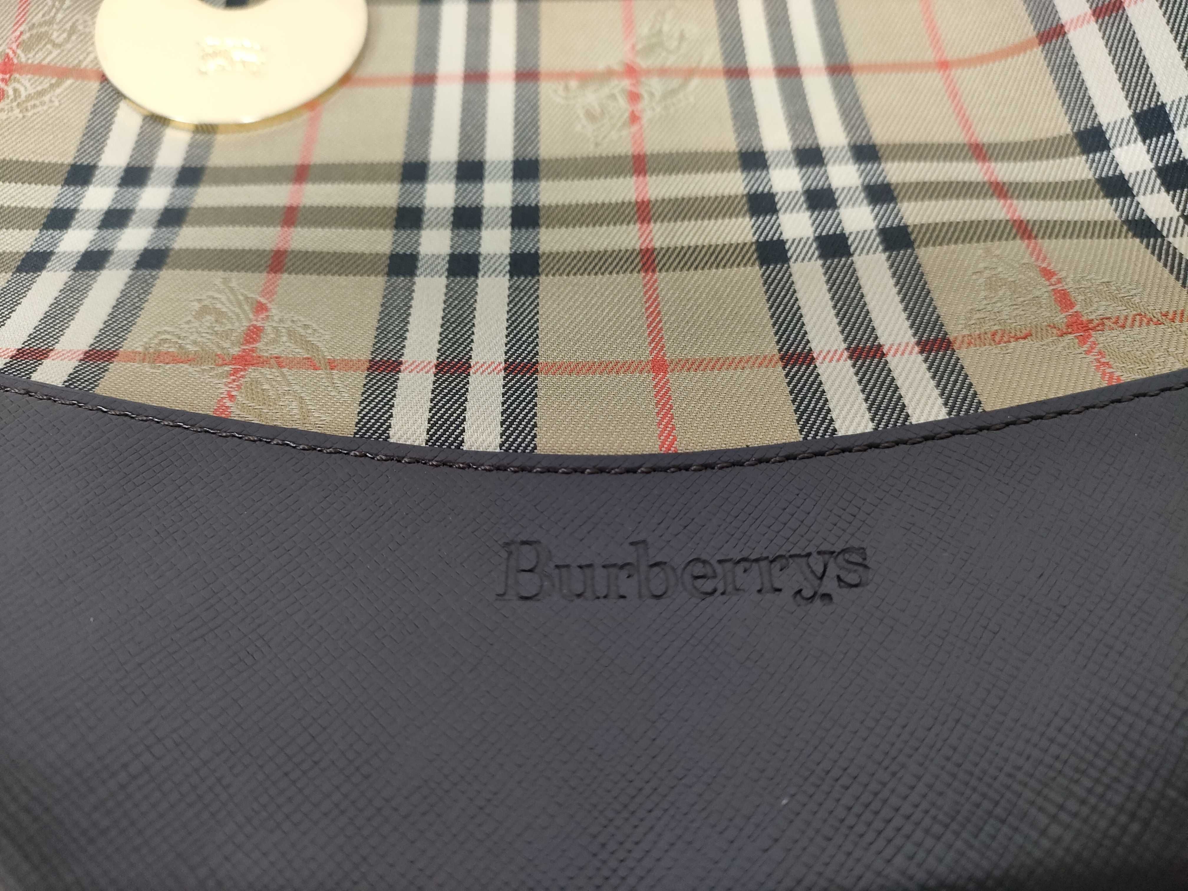 Nova Check Tote Bag with Charm — view 12