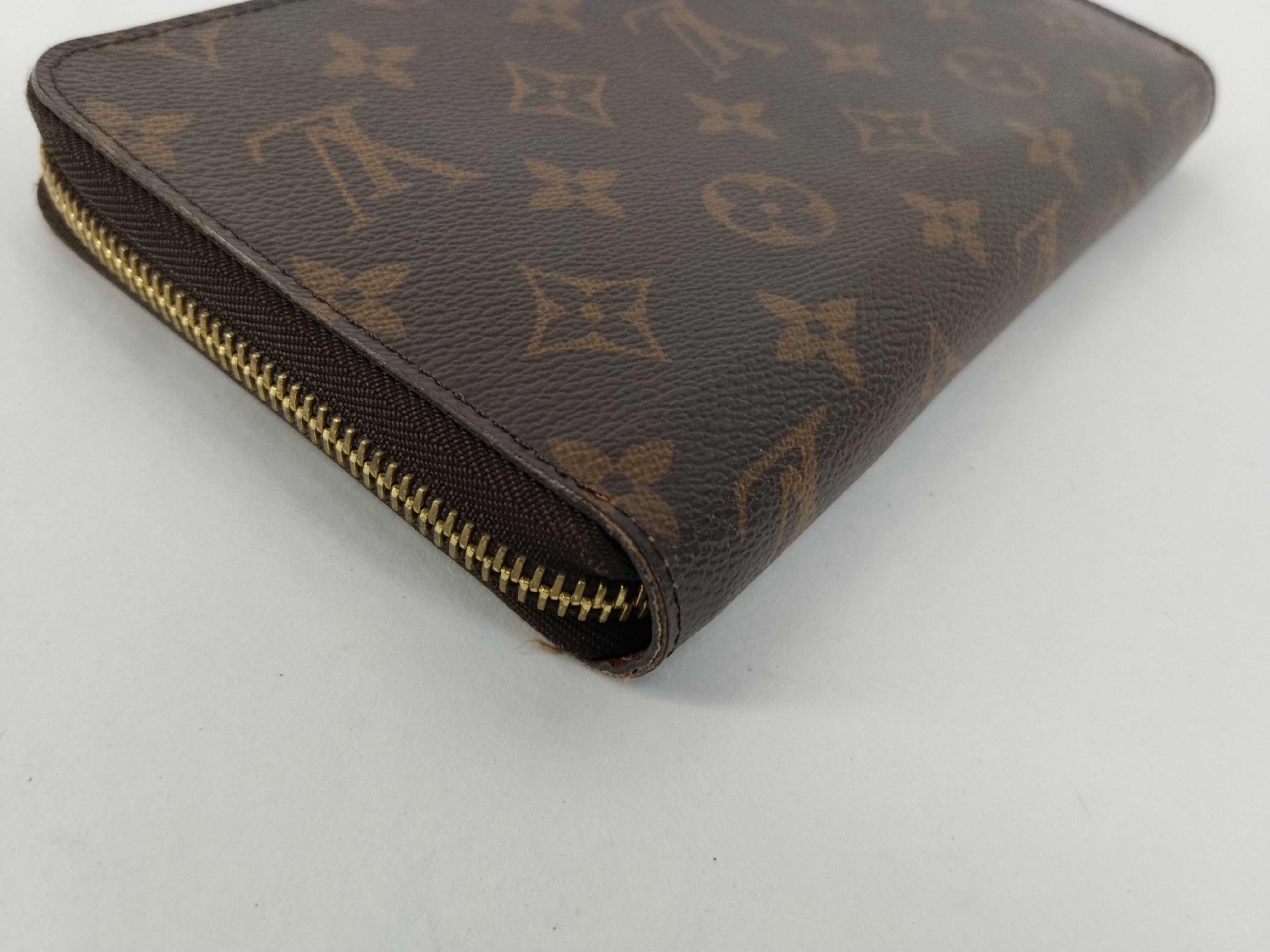 Monogram Louis Vuitton Round Zip Wallet — view 3