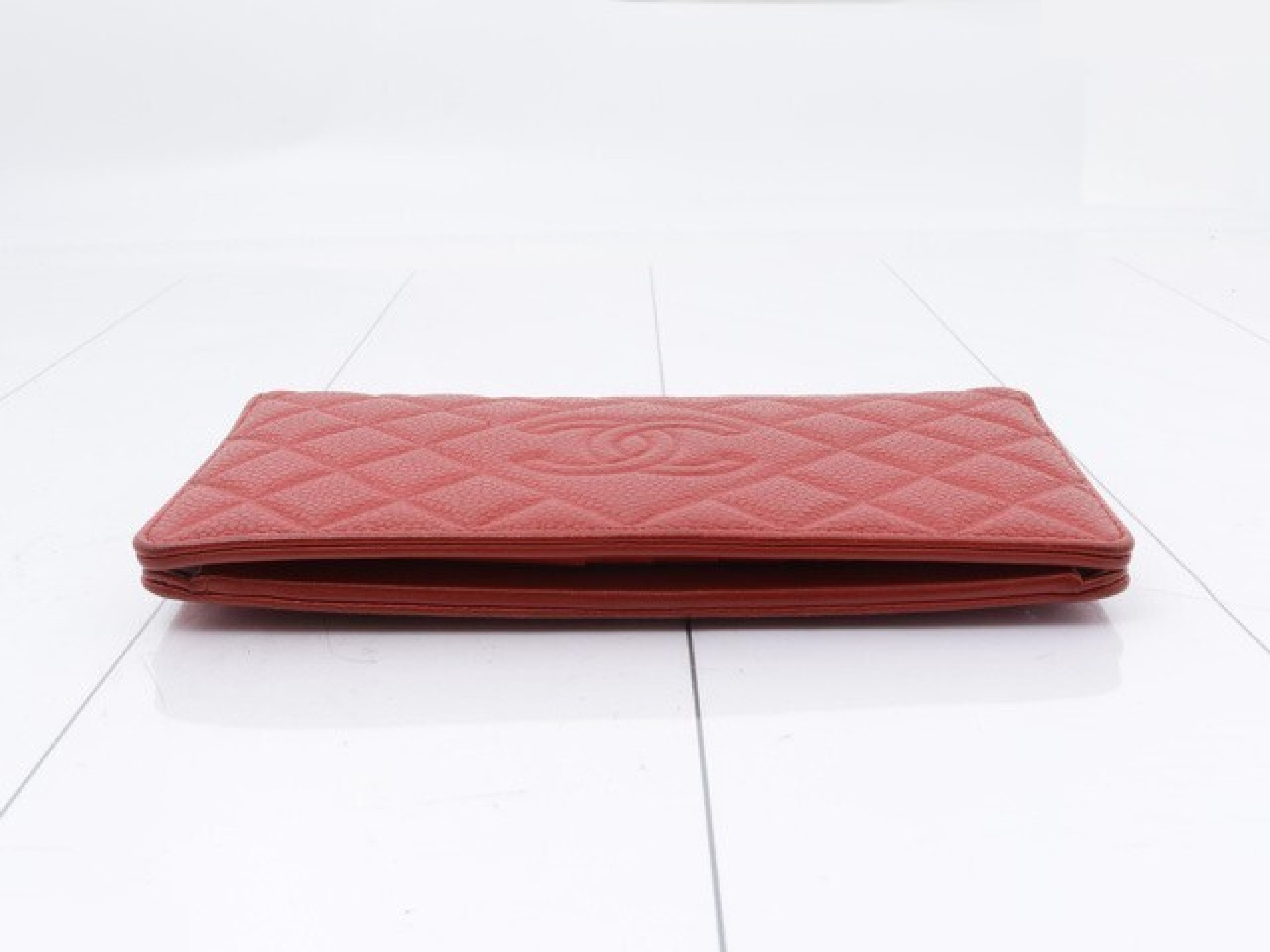 Matelassé (bag) and wallet — view 3