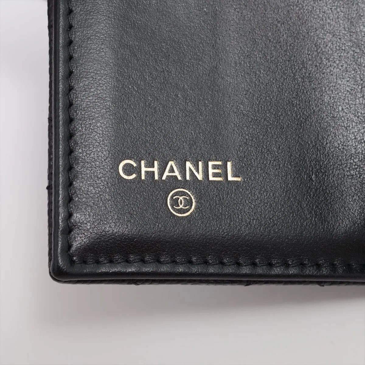 Matelassé Caviar Skin Compact Wallet, Black with Gold Hardware, P7576017 — view 8