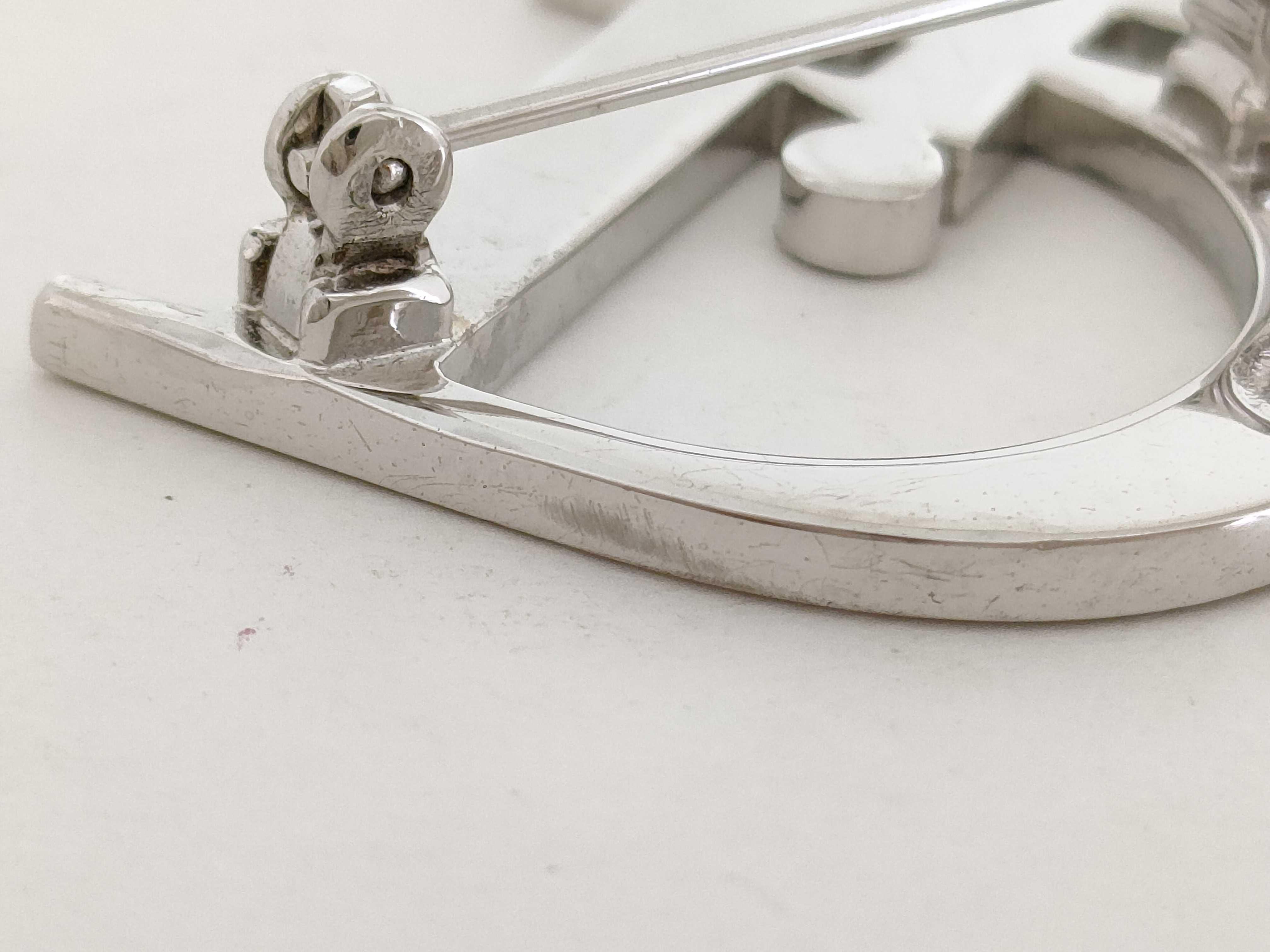 logo silver brooch — view 9