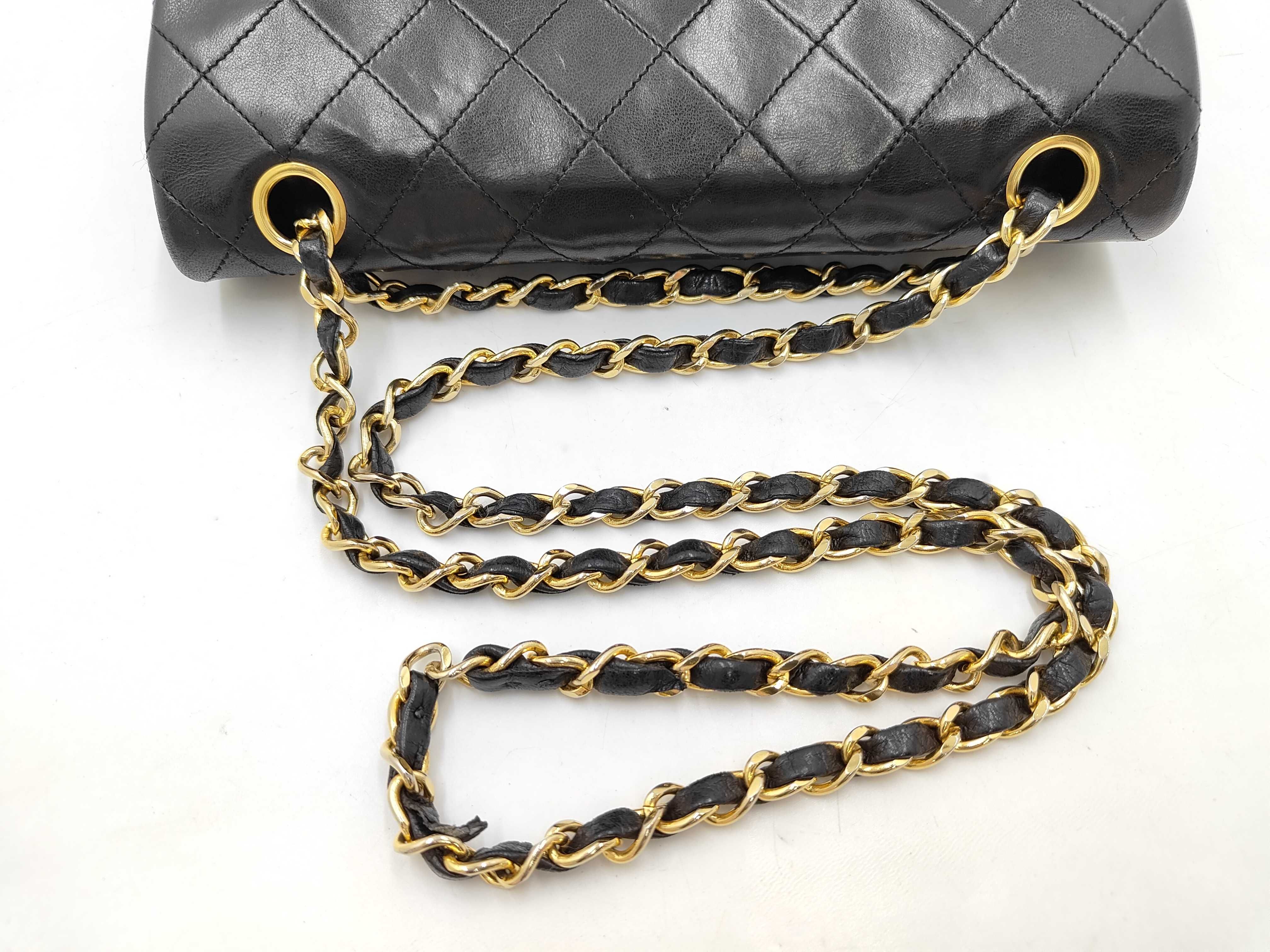 Matelassé Coco Mark Turnlock Leather Chain Shoulder Bag, Black with Gold Hardware — view 5