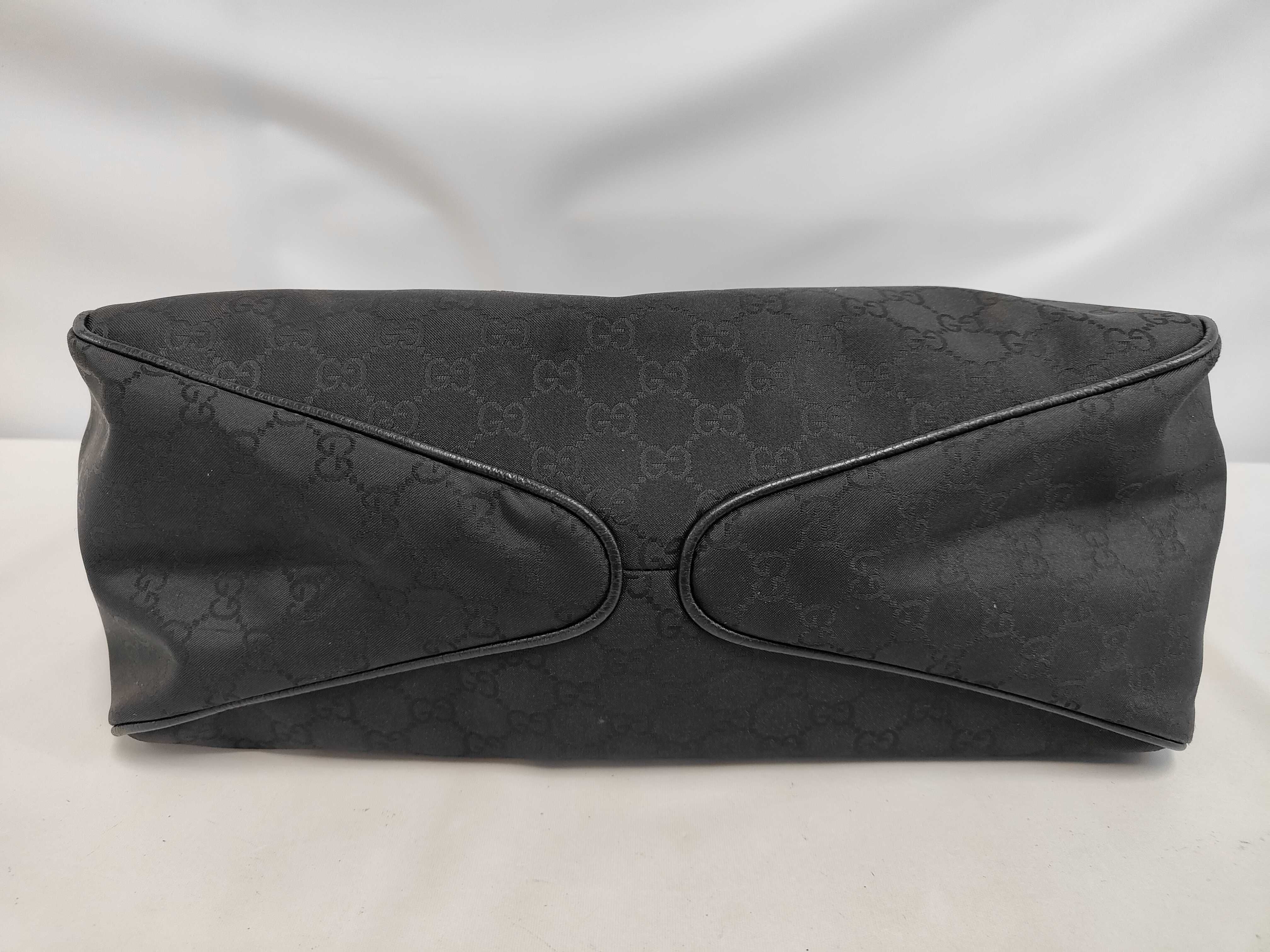 handbag — view 4
