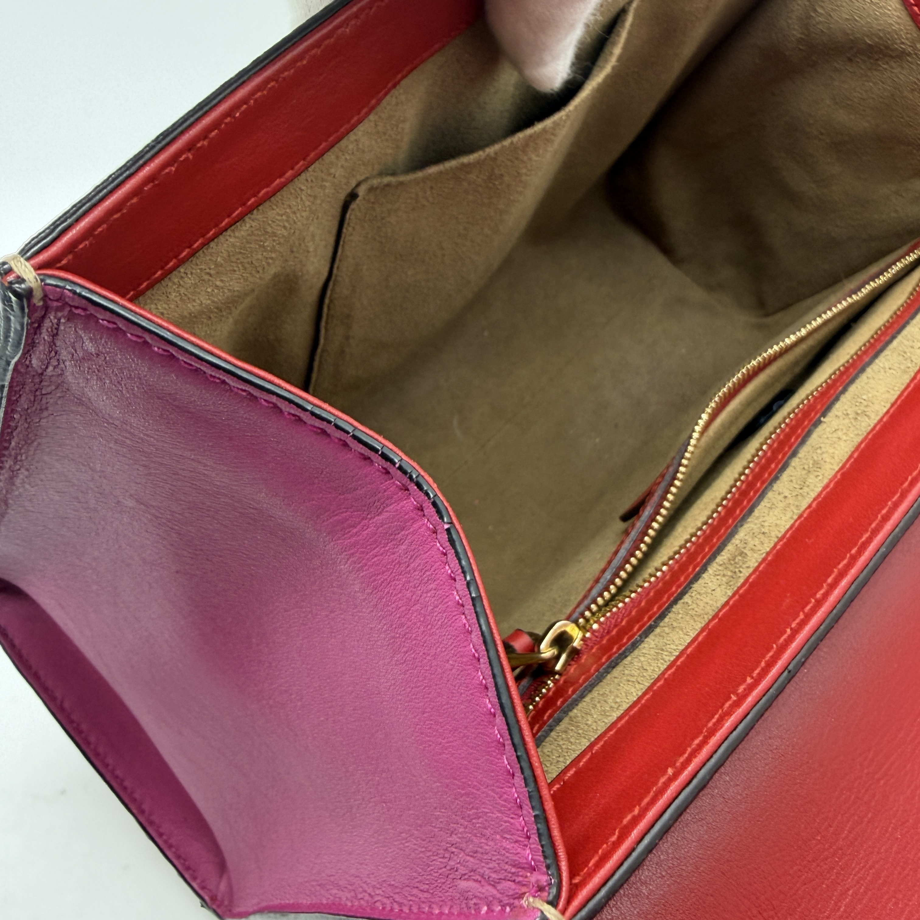 GG Supreme Padlock 2-way Shoulder Bag — view 11