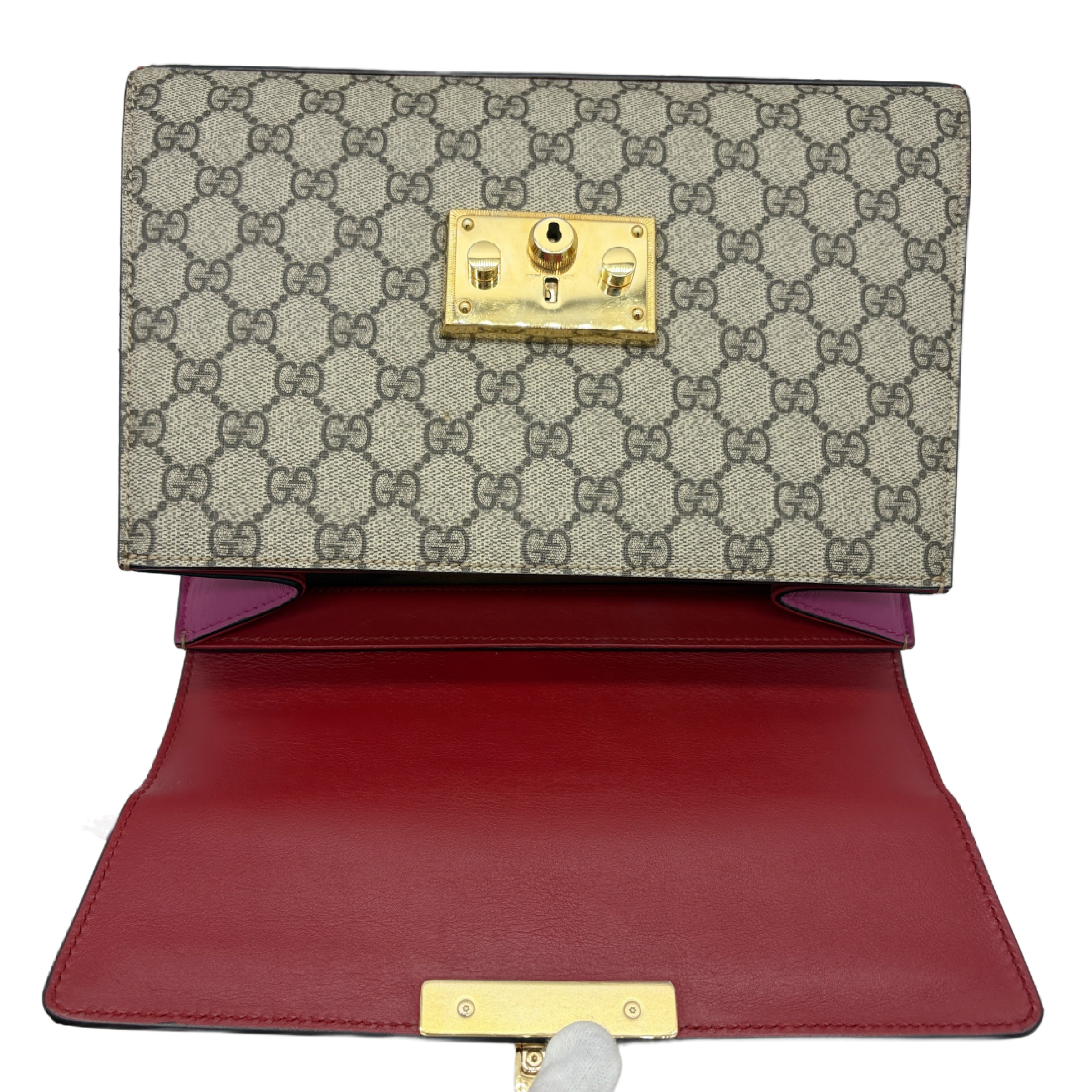 GG Supreme Padlock 2-way Shoulder Bag — view 9